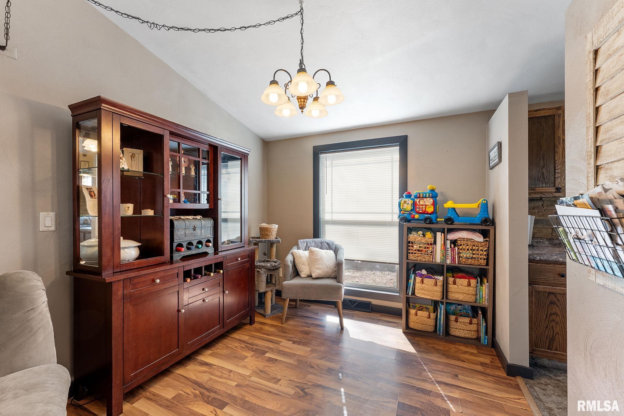 503 N Prospect Street, Cambridge, Illinois image 5