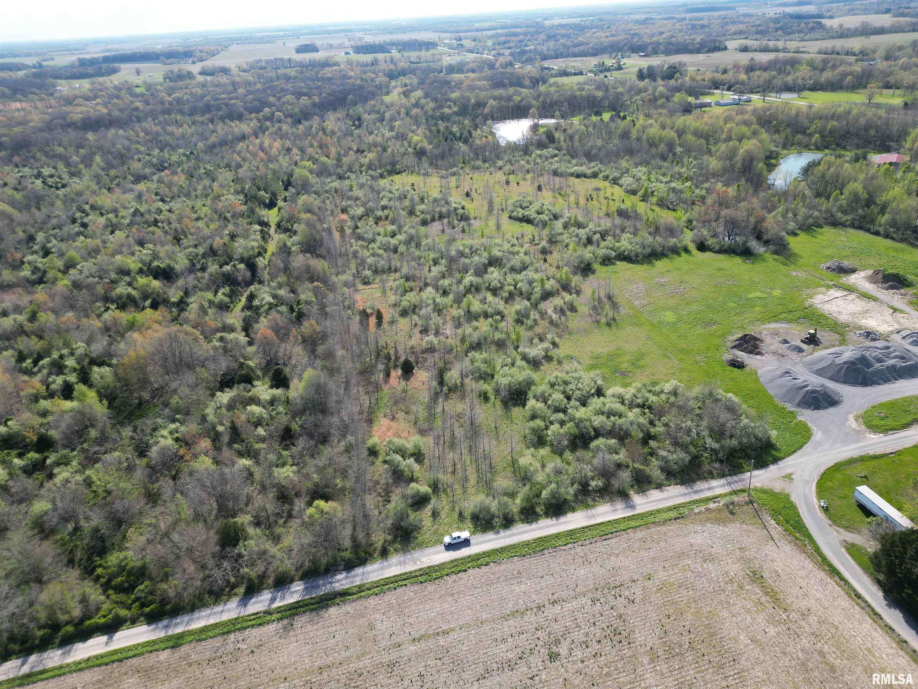 000 E County Road 950 Road, Cisne, Illinois image 3