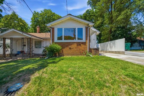 Homes For Sale - 2411 N Flora Avenue<br/> Peoria County, Peoria, IL 61604