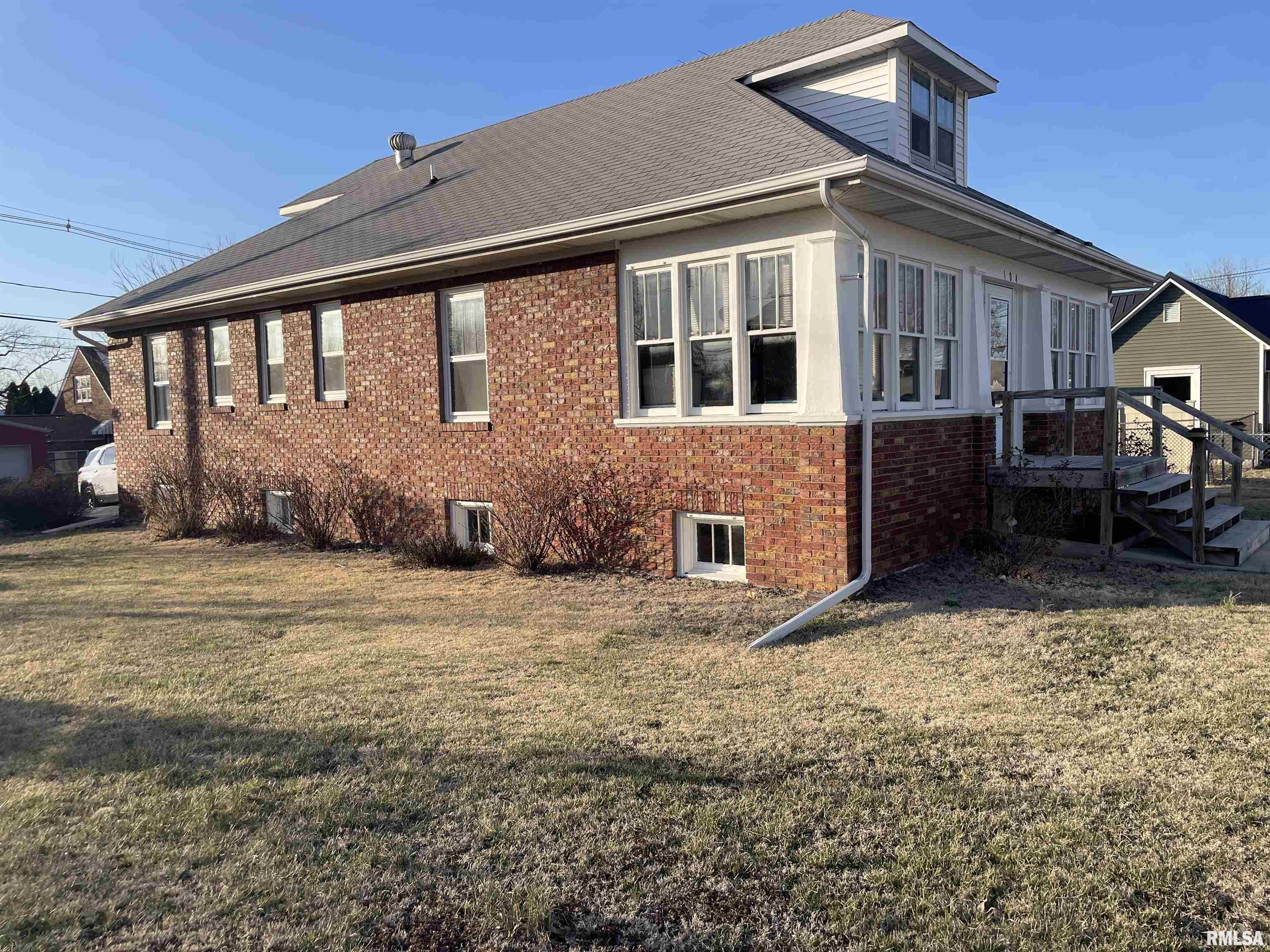 104 S 4th Street, Irvington, Illinois image 6