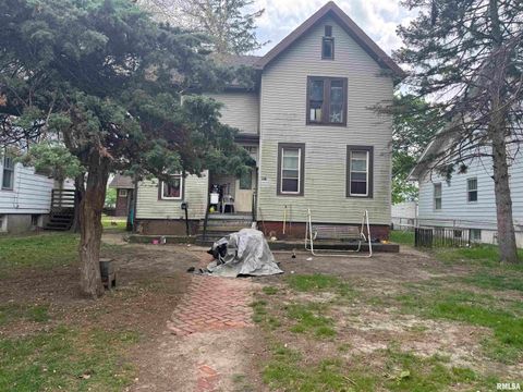 Photo of 218 E FRYE Avenue, Peoria, IL 61603 (MLS # PA1265753)