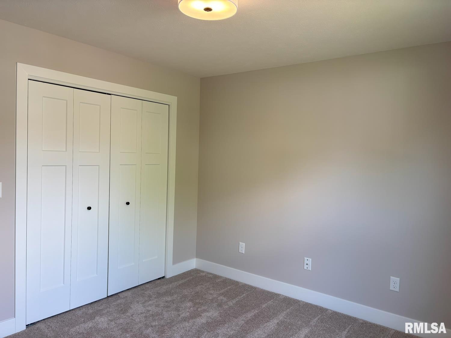 327 Waterwheel Drive, Rochester, Illinois image 26