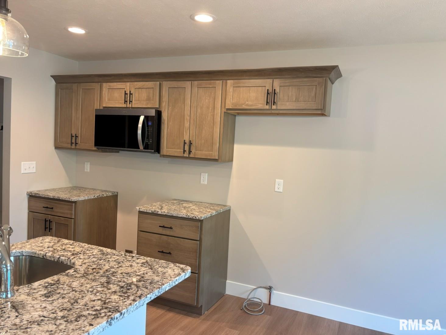 327 Waterwheel Drive, Rochester, Illinois image 9