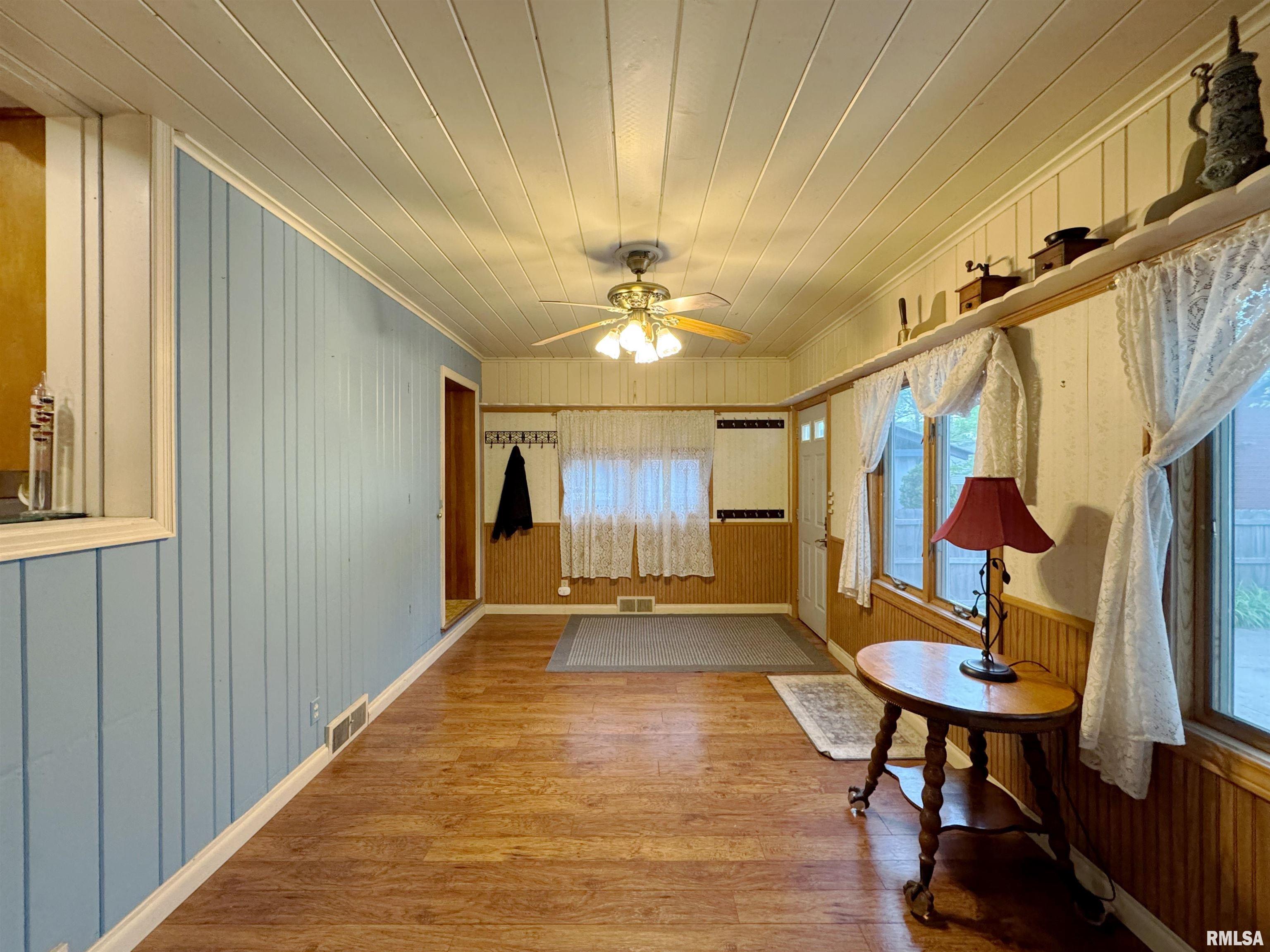 1117 W Moss Avenue, Peoria, Illinois image 30