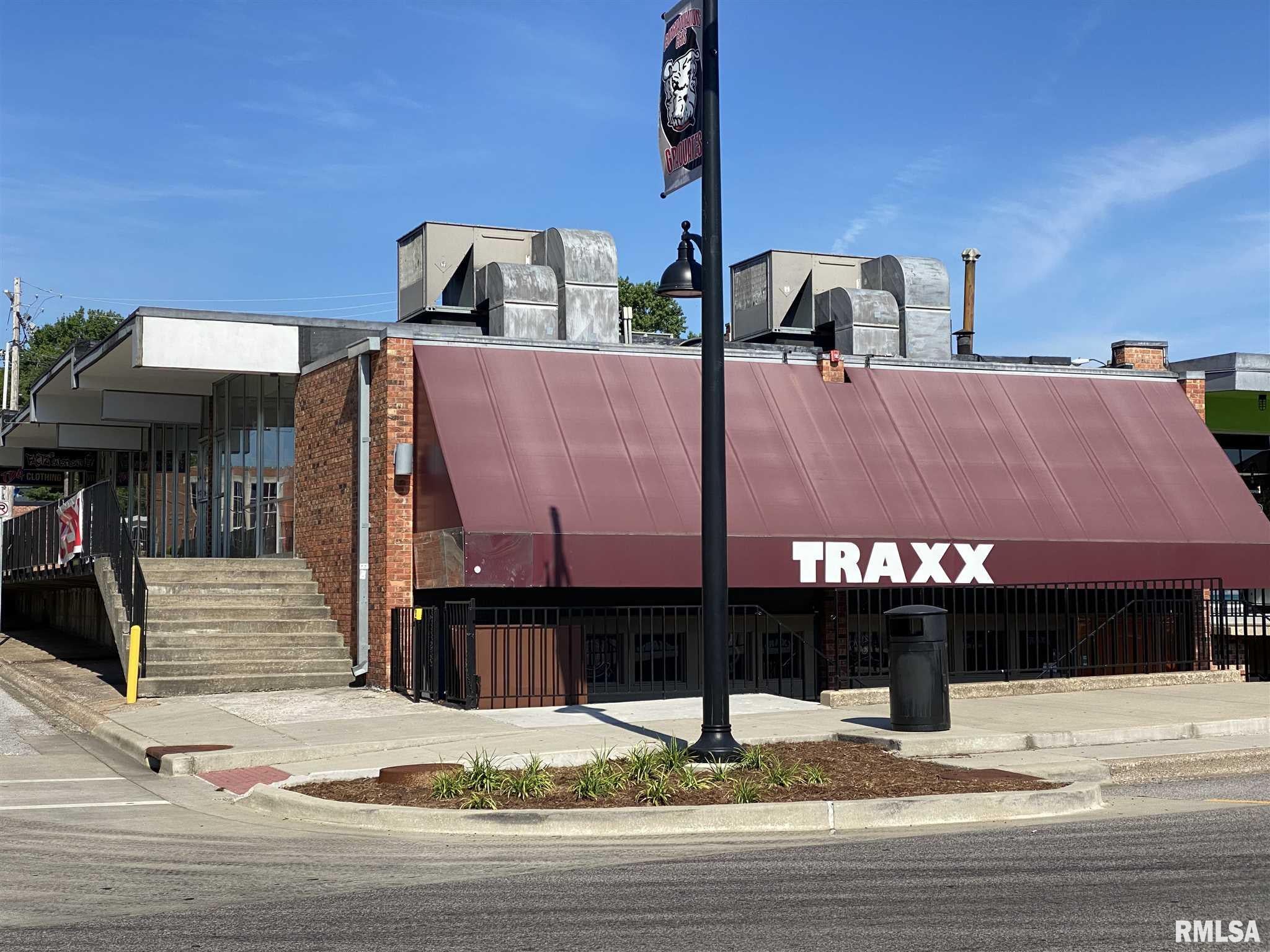 Photo 1 of 40 — 608-610 S ILLINOIS Avenue, Carbondale, IL 62901