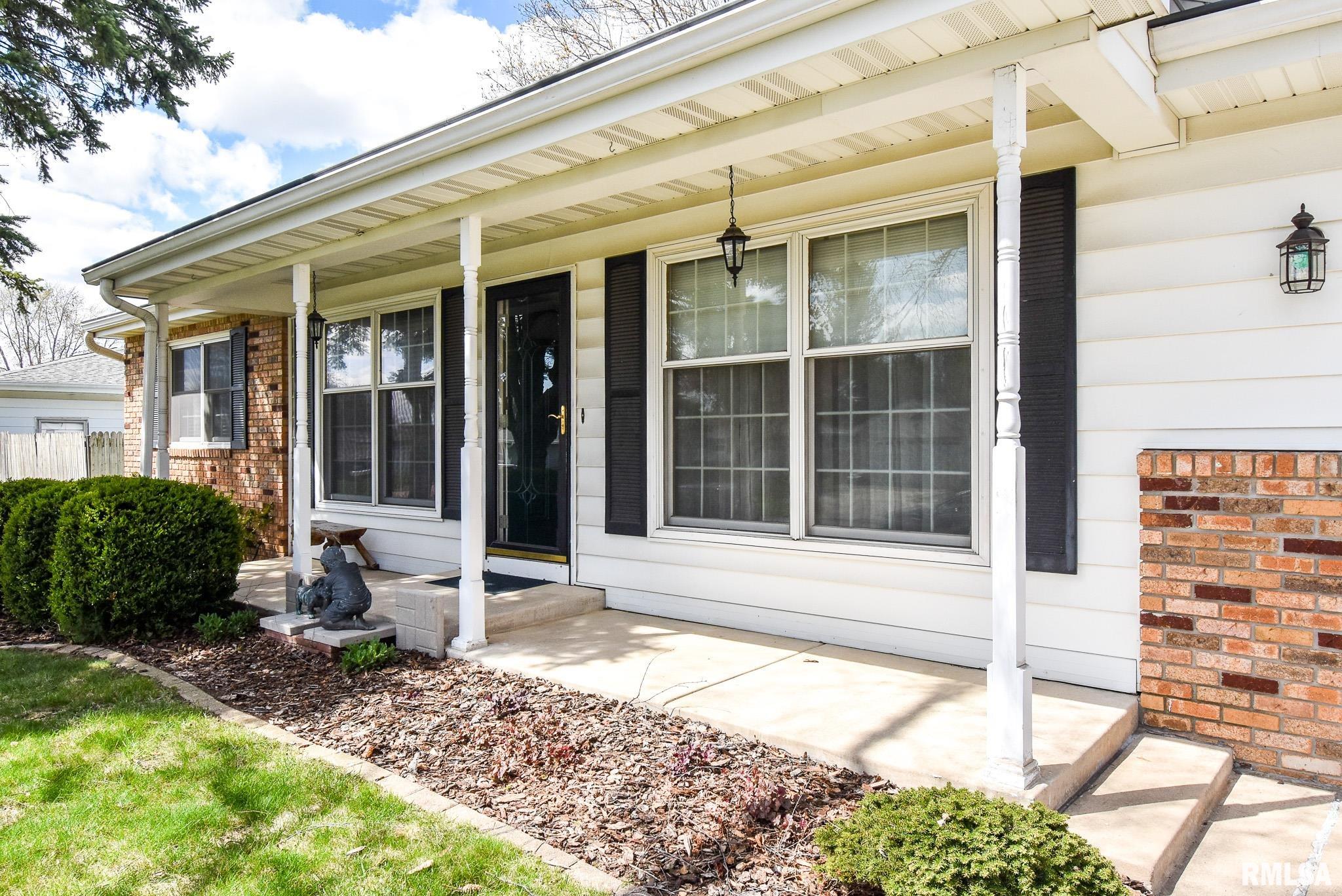 2265 Robin Road, Washington, Illinois image 3