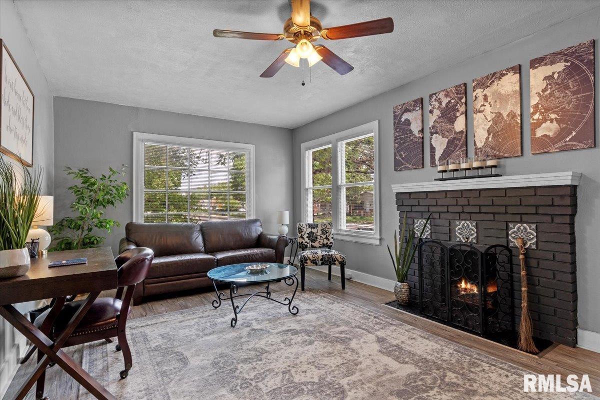 2557 S 6th Street, Springfield, Illinois image 4