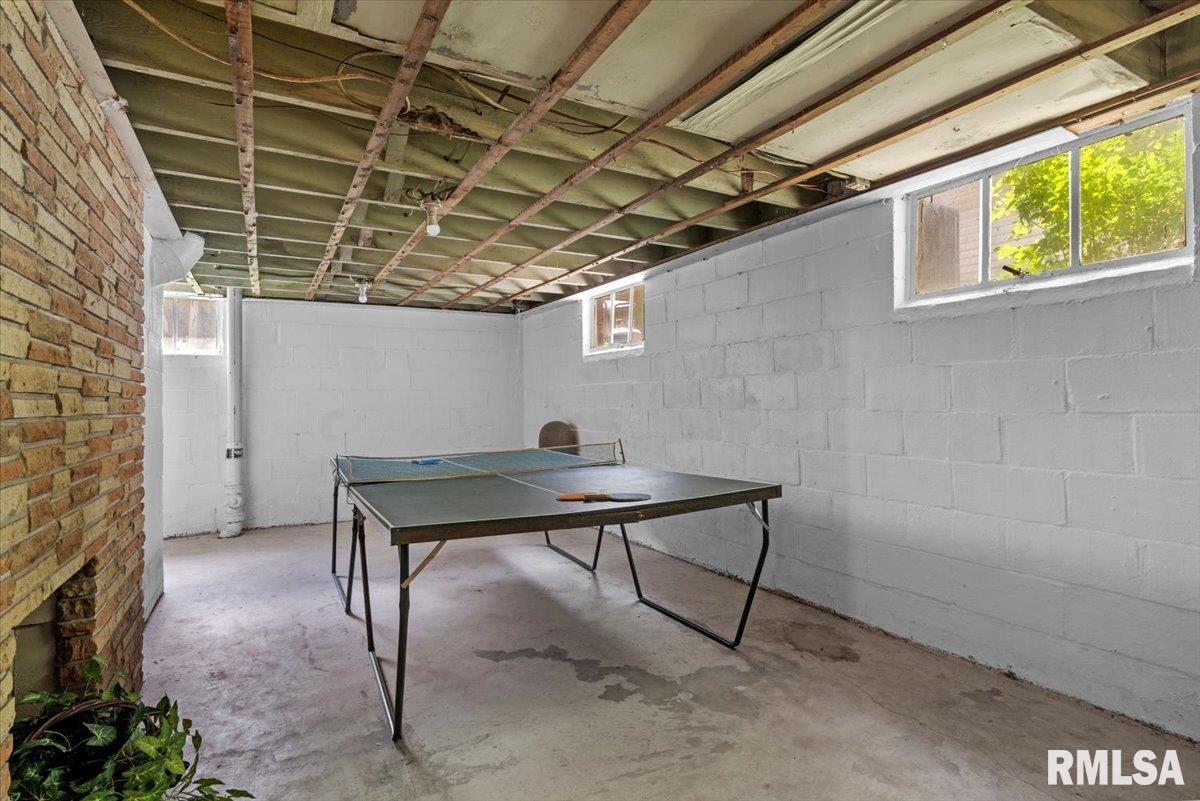 2557 S 6th Street, Springfield, Illinois image 23