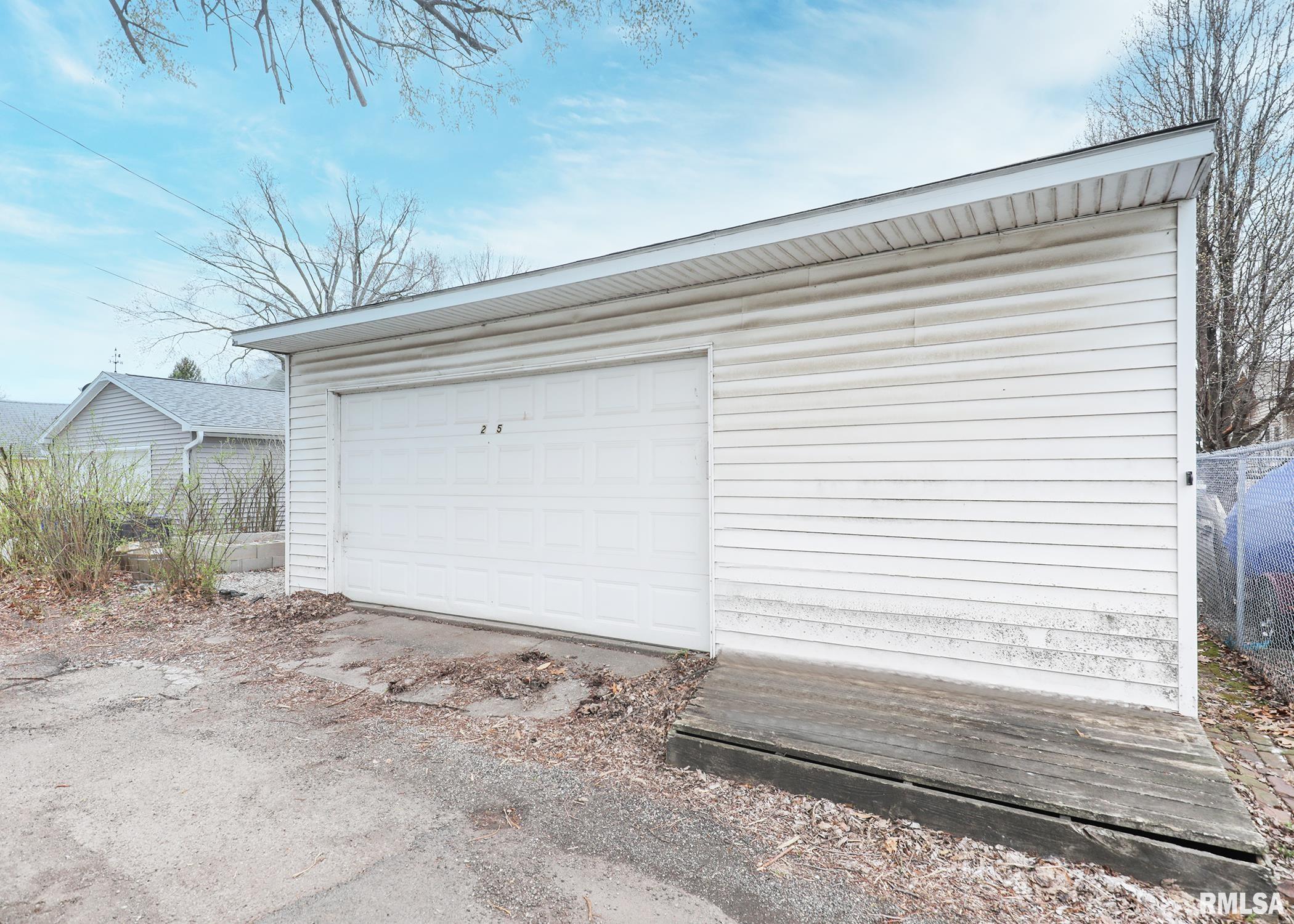 2225 Western Avenue, Davenport, Iowa image 32