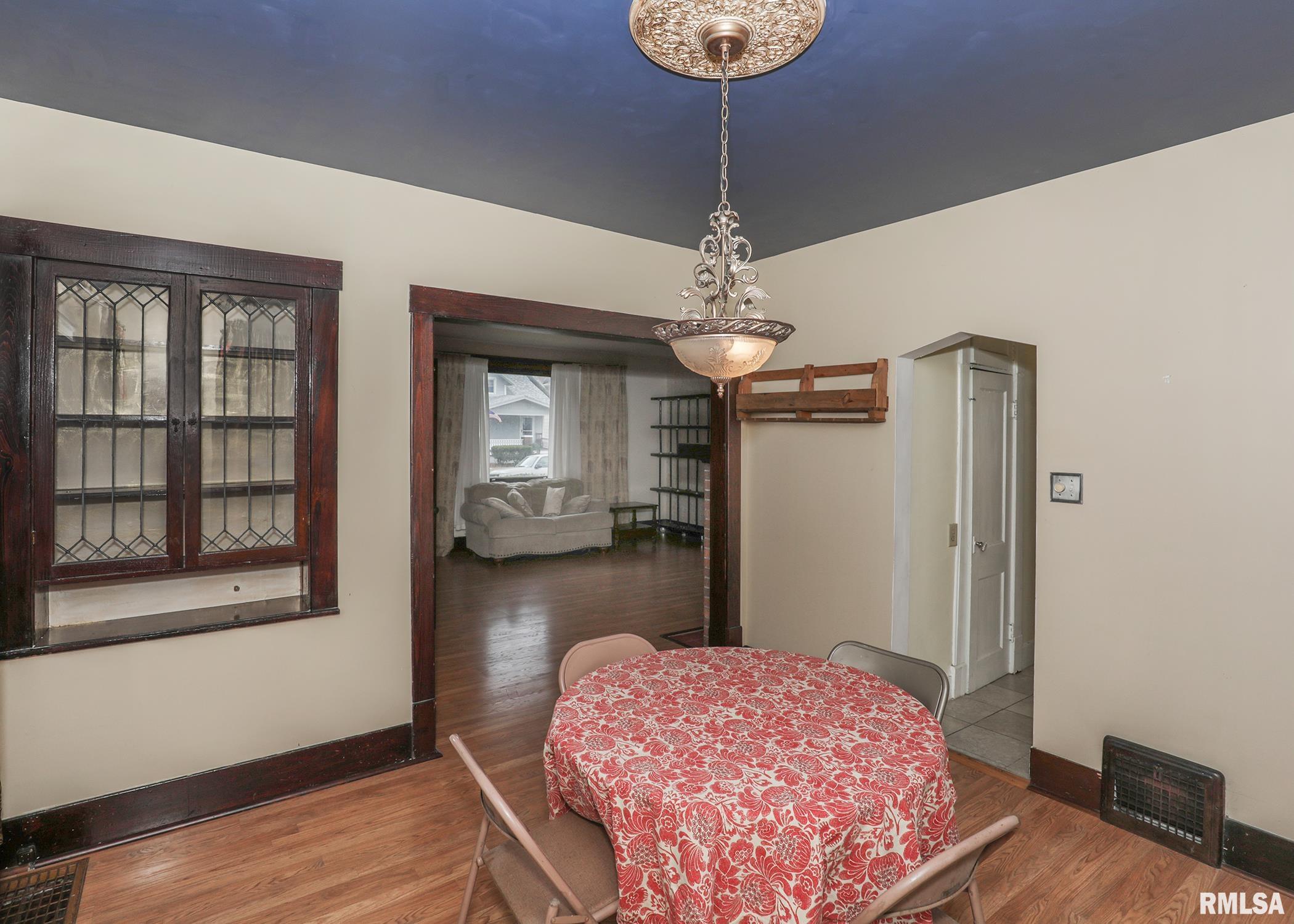 2225 Western Avenue, Davenport, Iowa image 9