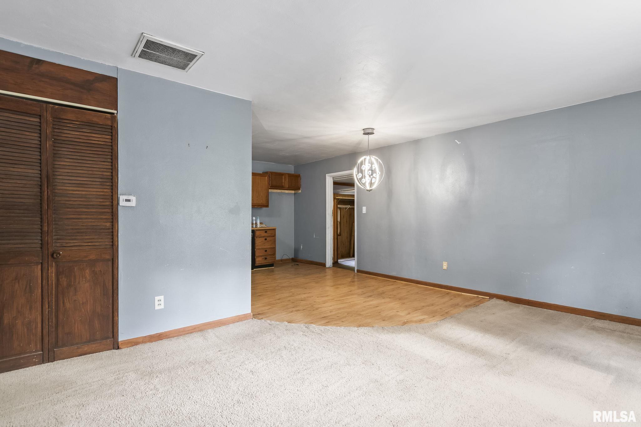 9 Bryant Lane, Springfield, Illinois image 4