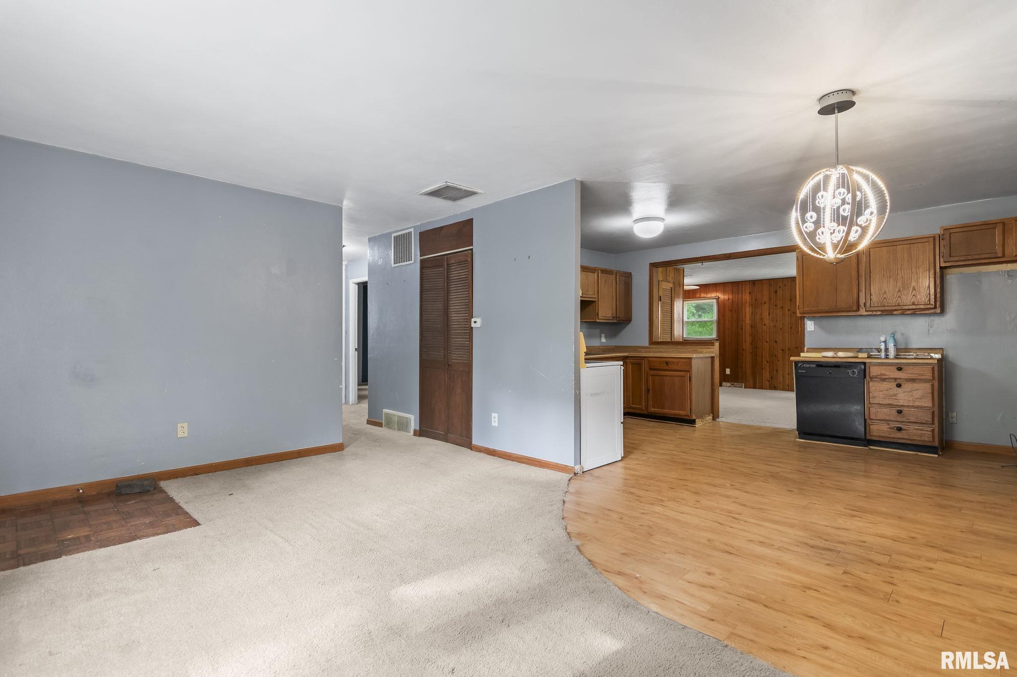 9 Bryant Lane, Springfield, Illinois image 8