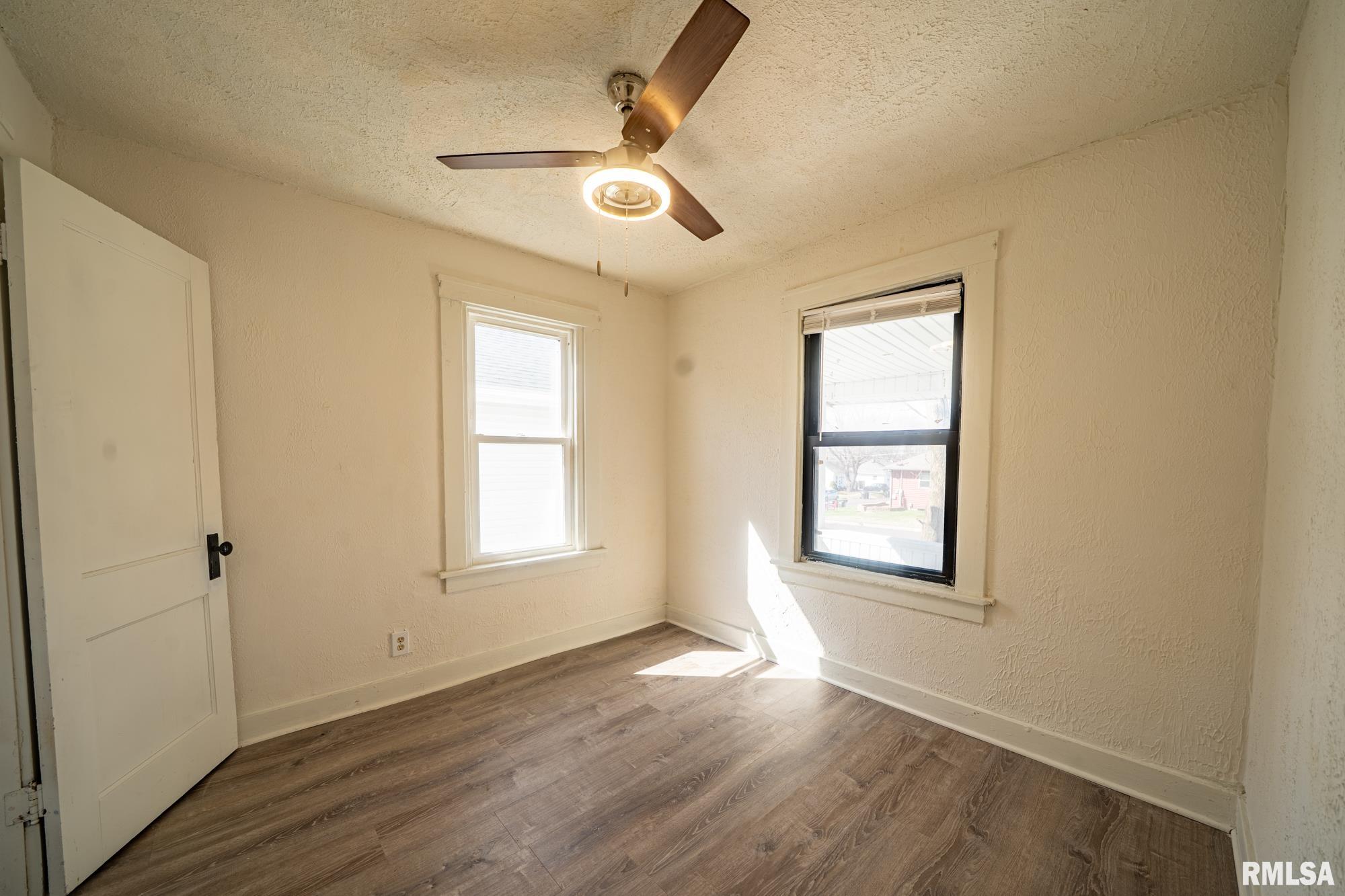 402 South Street, Pekin, Illinois image 19