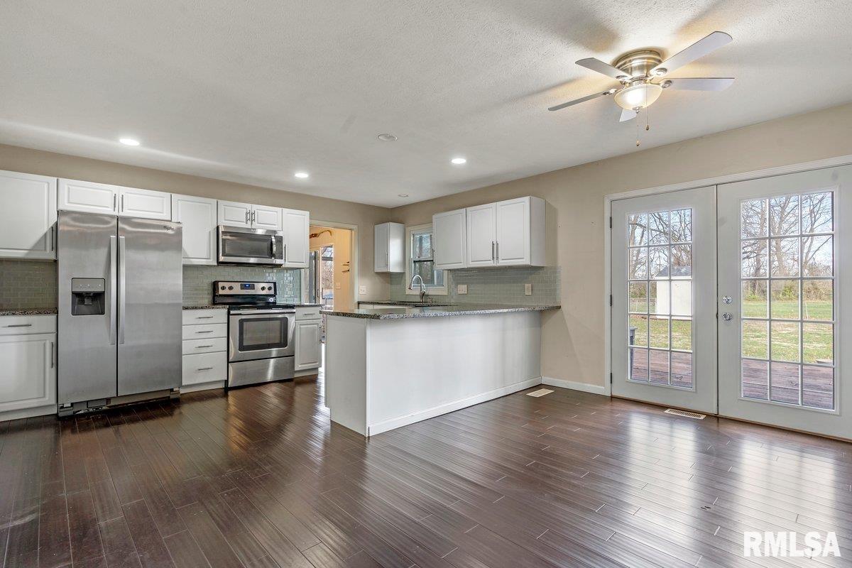 6 Melody Drive, Rochester, Illinois image 9