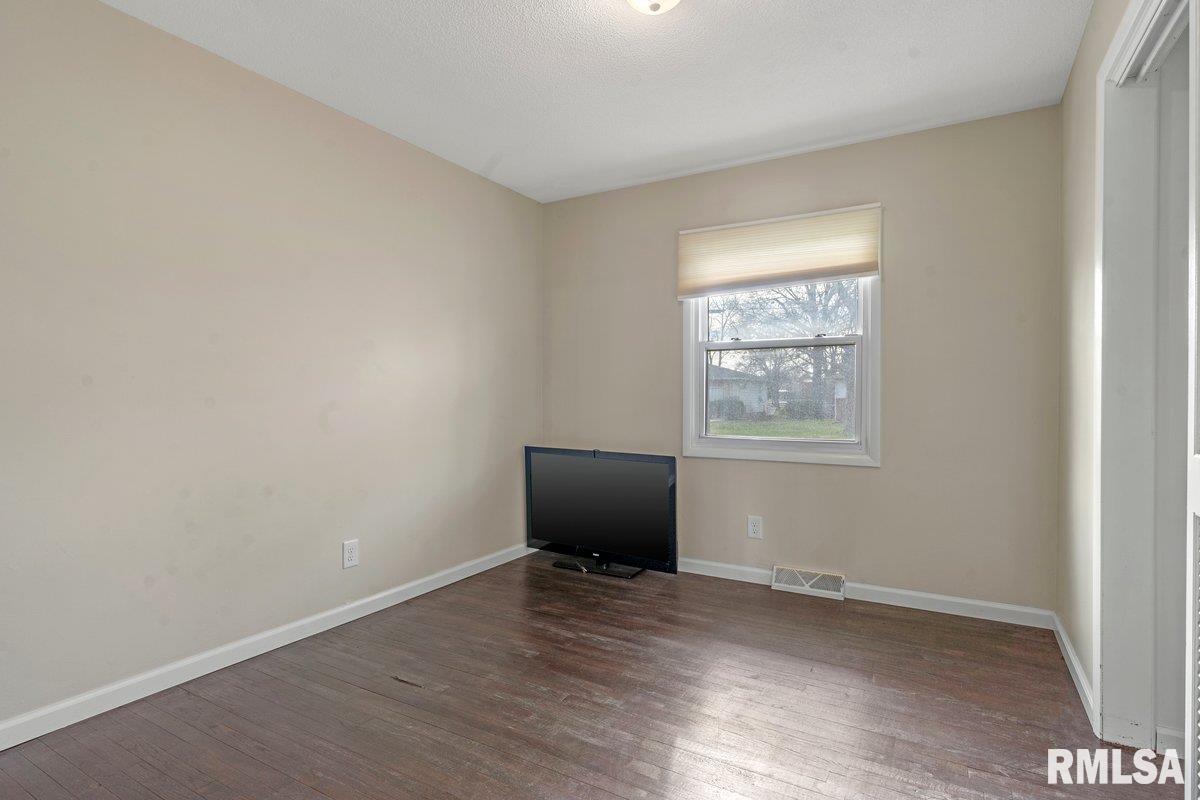 6 Melody Drive, Rochester, Illinois image 16