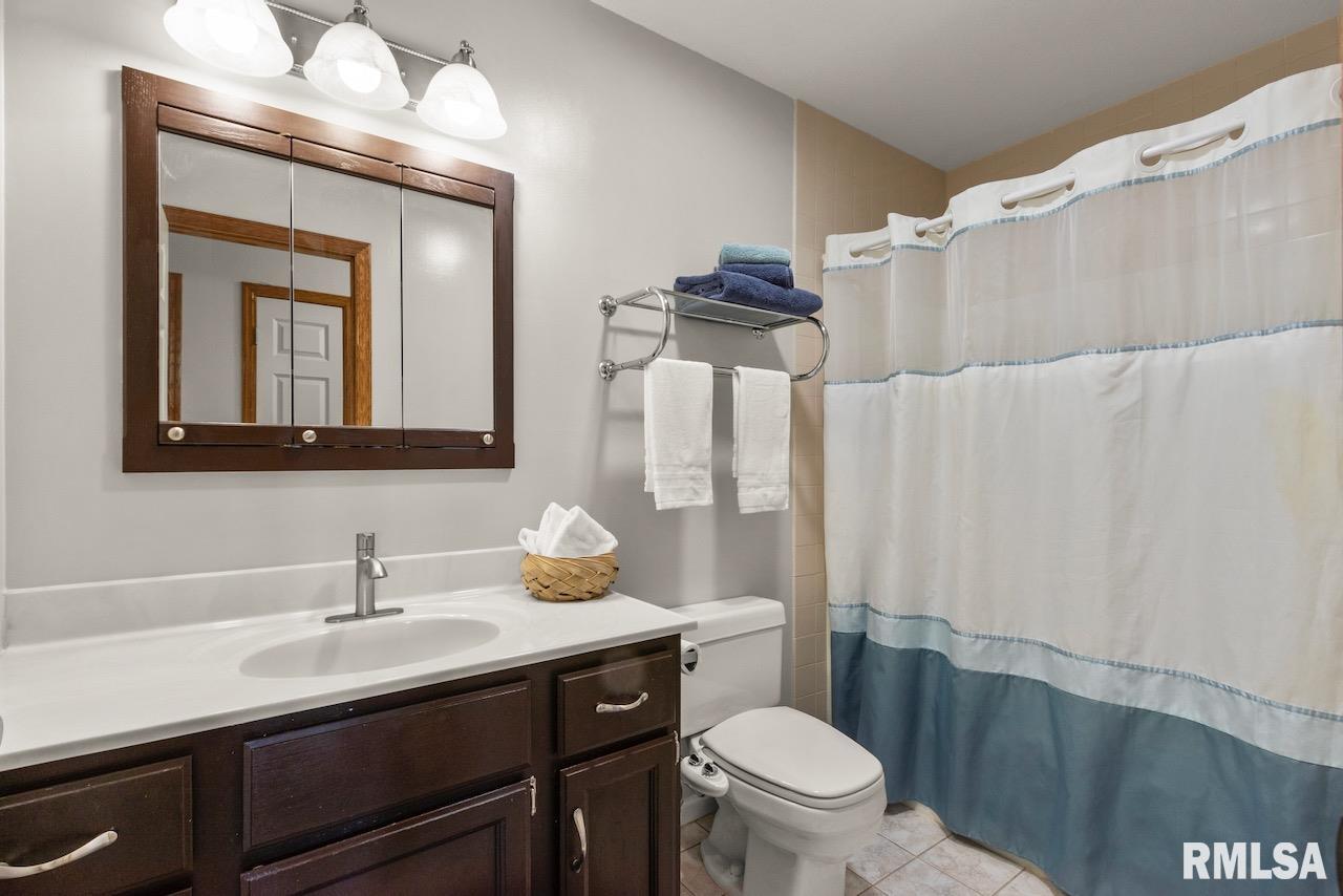 5502 N Ramblewood Court, Peoria, Illinois image 18