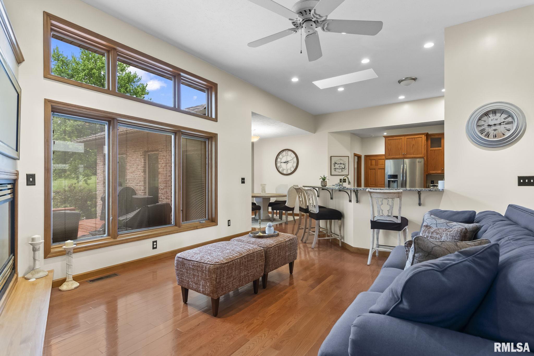 340 Sebring Road, Sherman, Illinois image 13