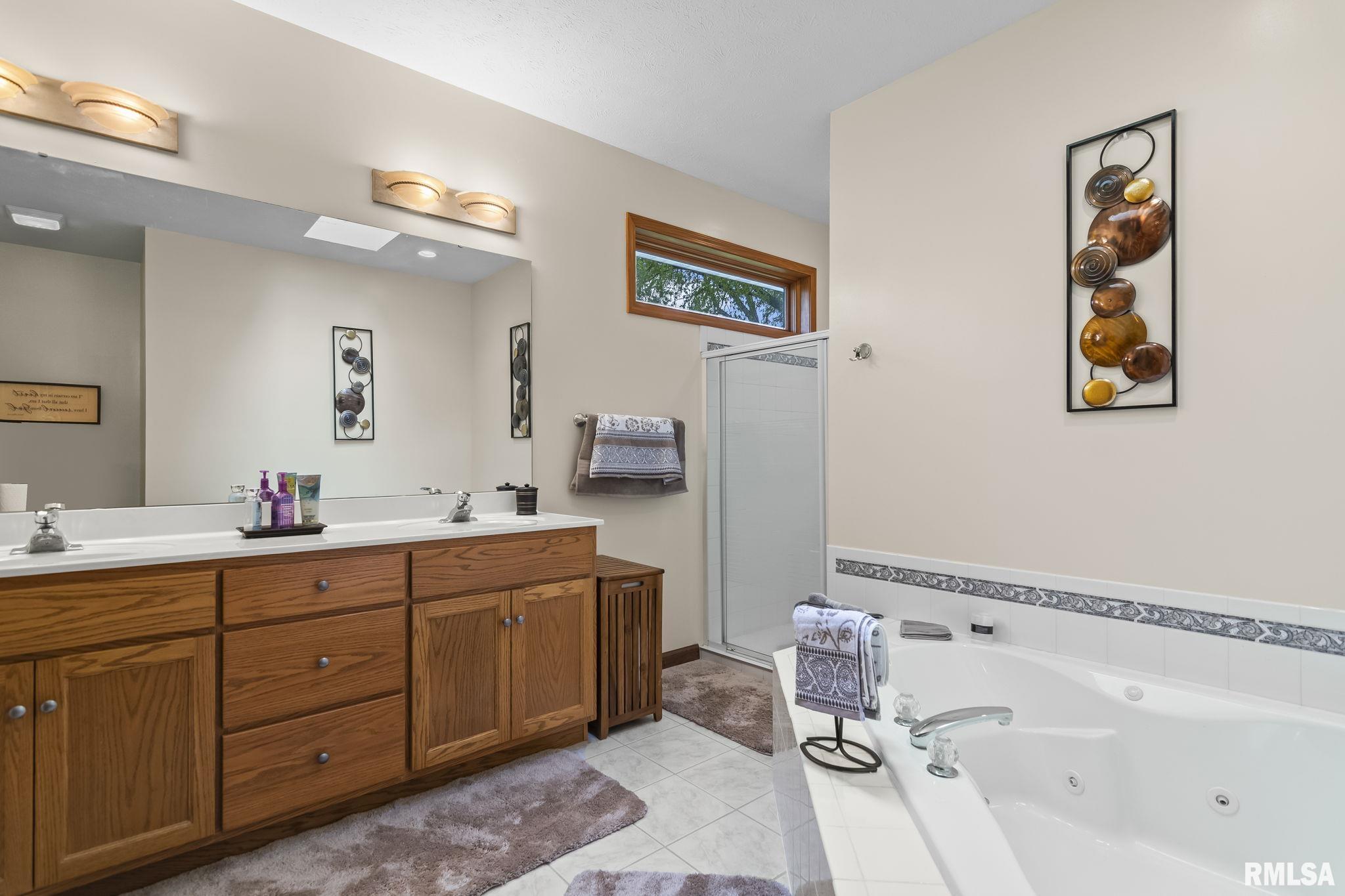 340 Sebring Road, Sherman, Illinois image 27