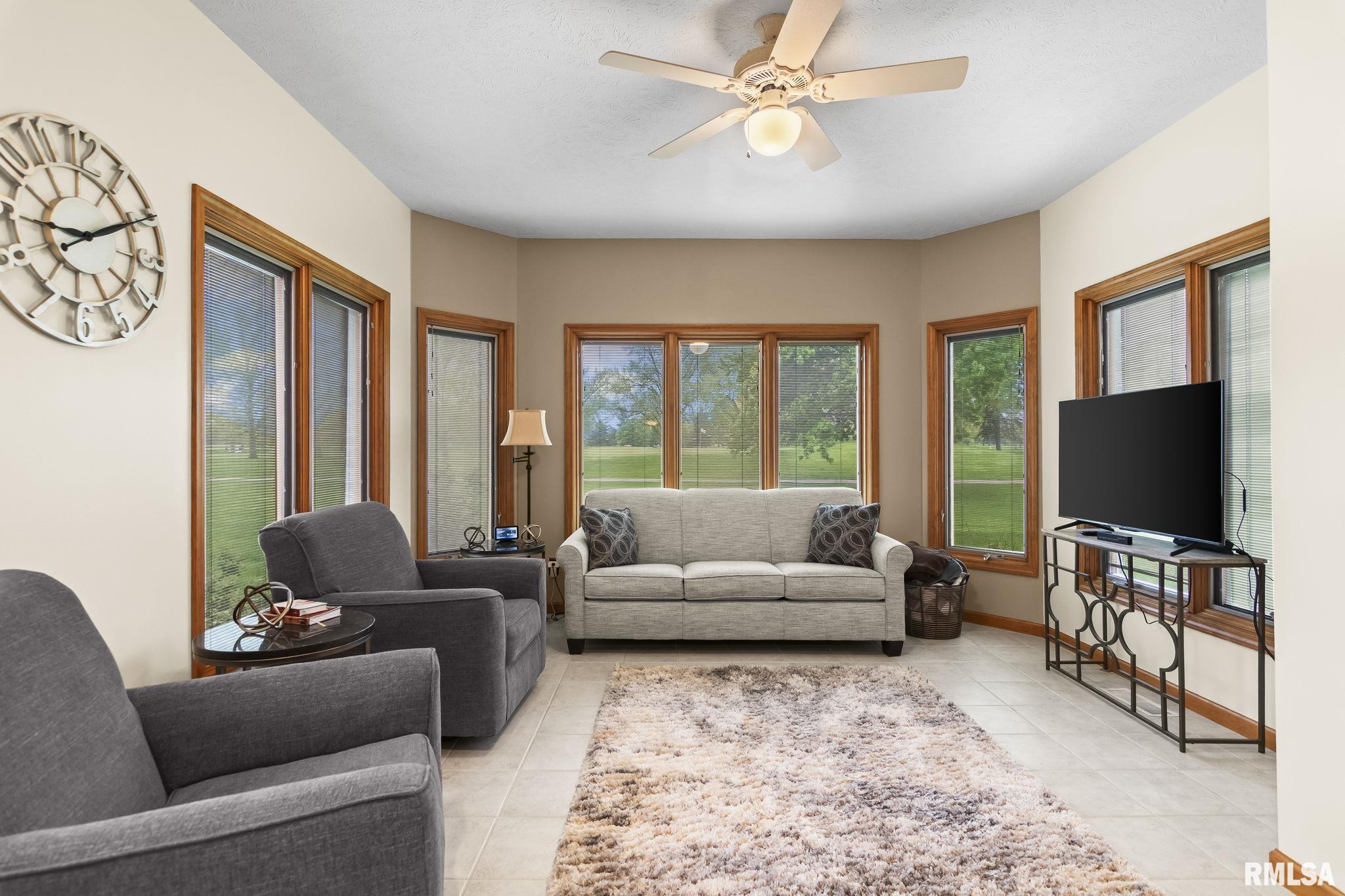 340 Sebring Road, Sherman, Illinois image 22