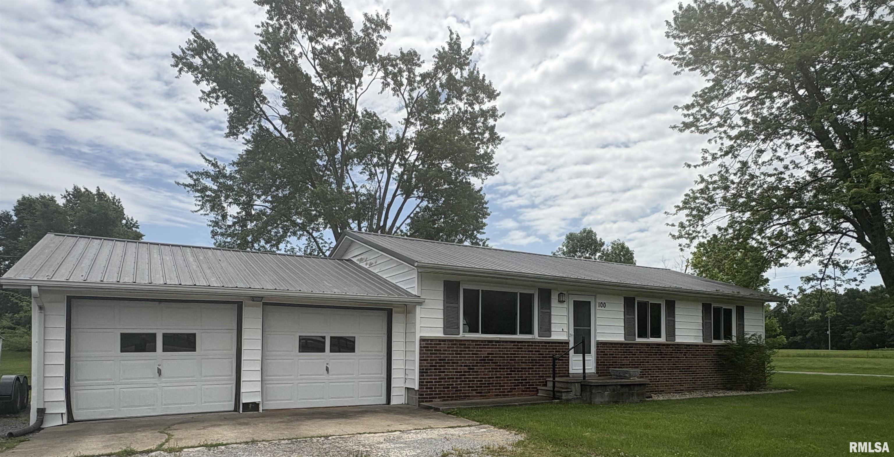 100 N 35th Street, Herrin, Illinois image 2