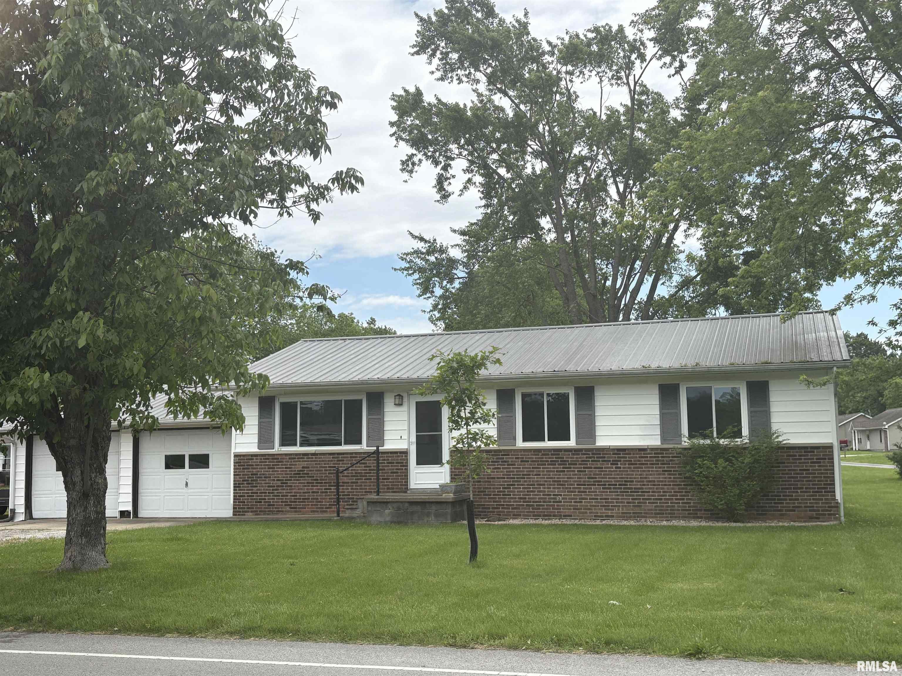 100 N 35th Street, Herrin, Illinois image 28