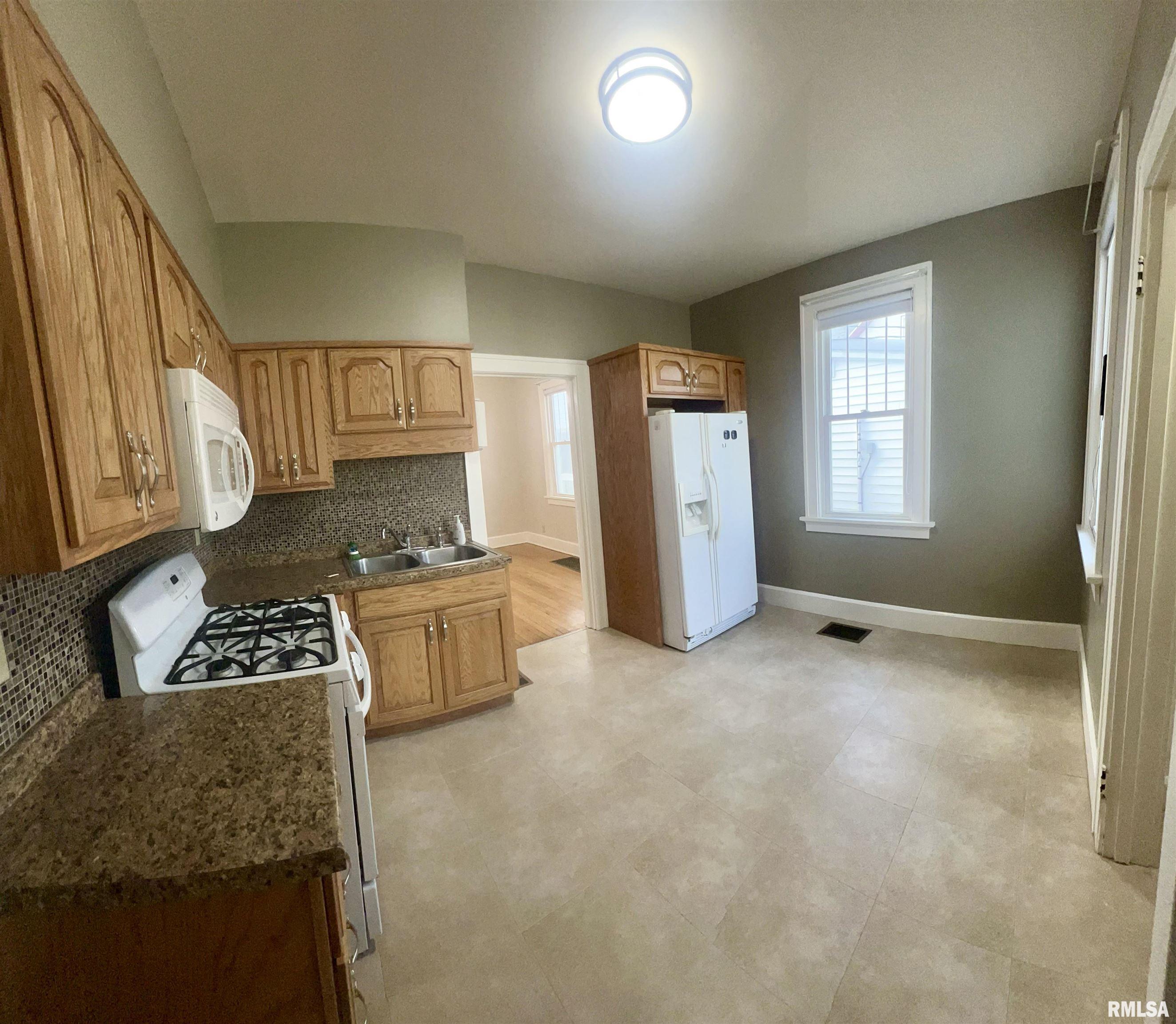 611 S 18th Street, Quincy, Illinois image 6