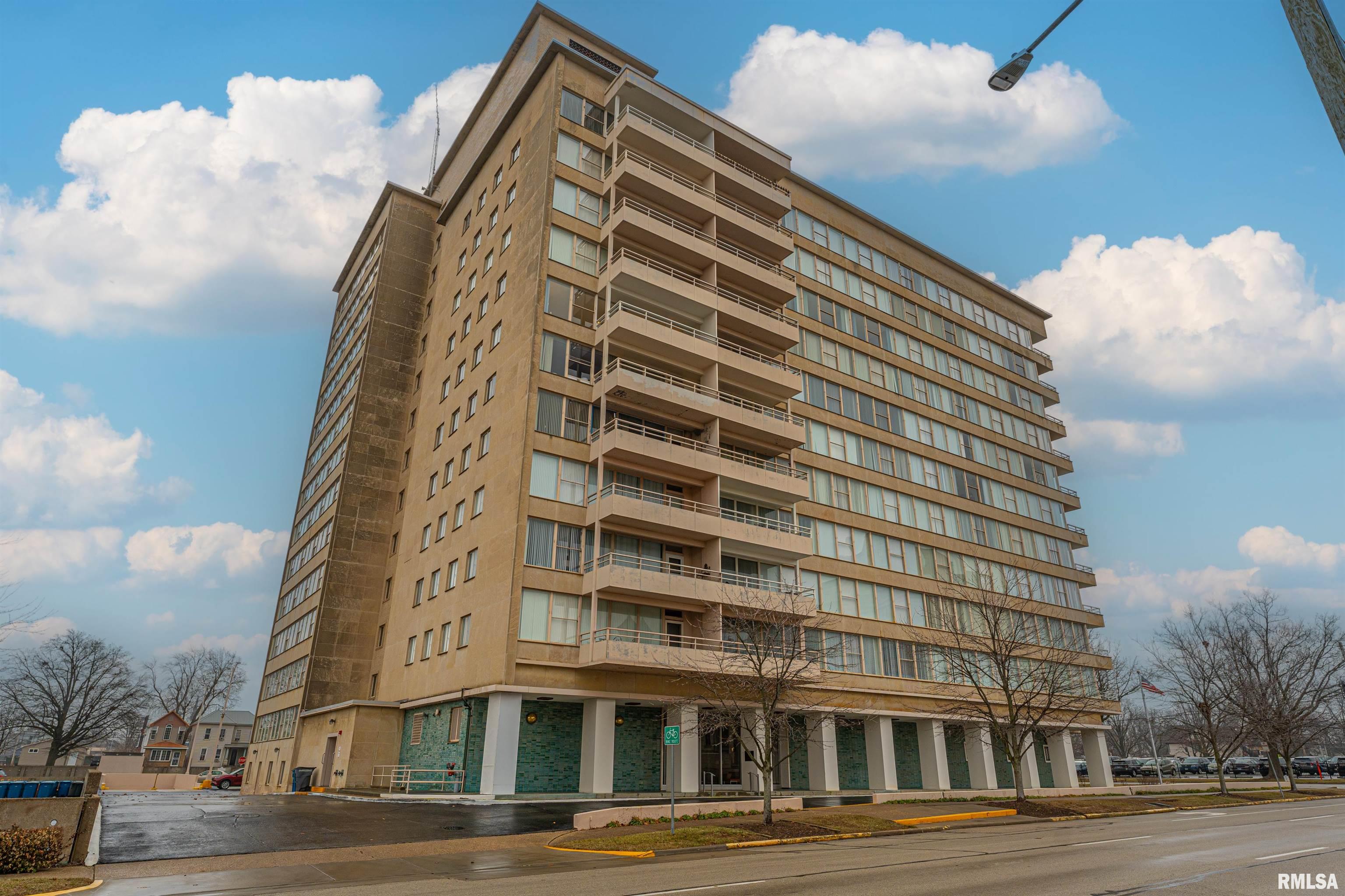 718 S 7TH Street 904