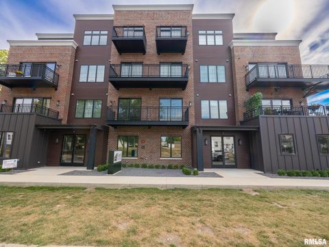 Homes For Sale - 1310 E Samuel Avenue #3-F<br/> Peoria Heights, IL 61616