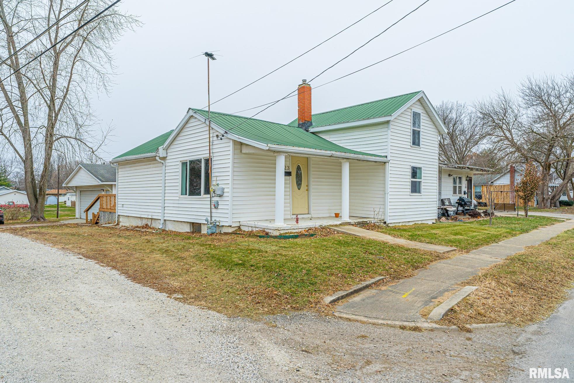 123 N Elm Street, Lincoln, Illinois image 1