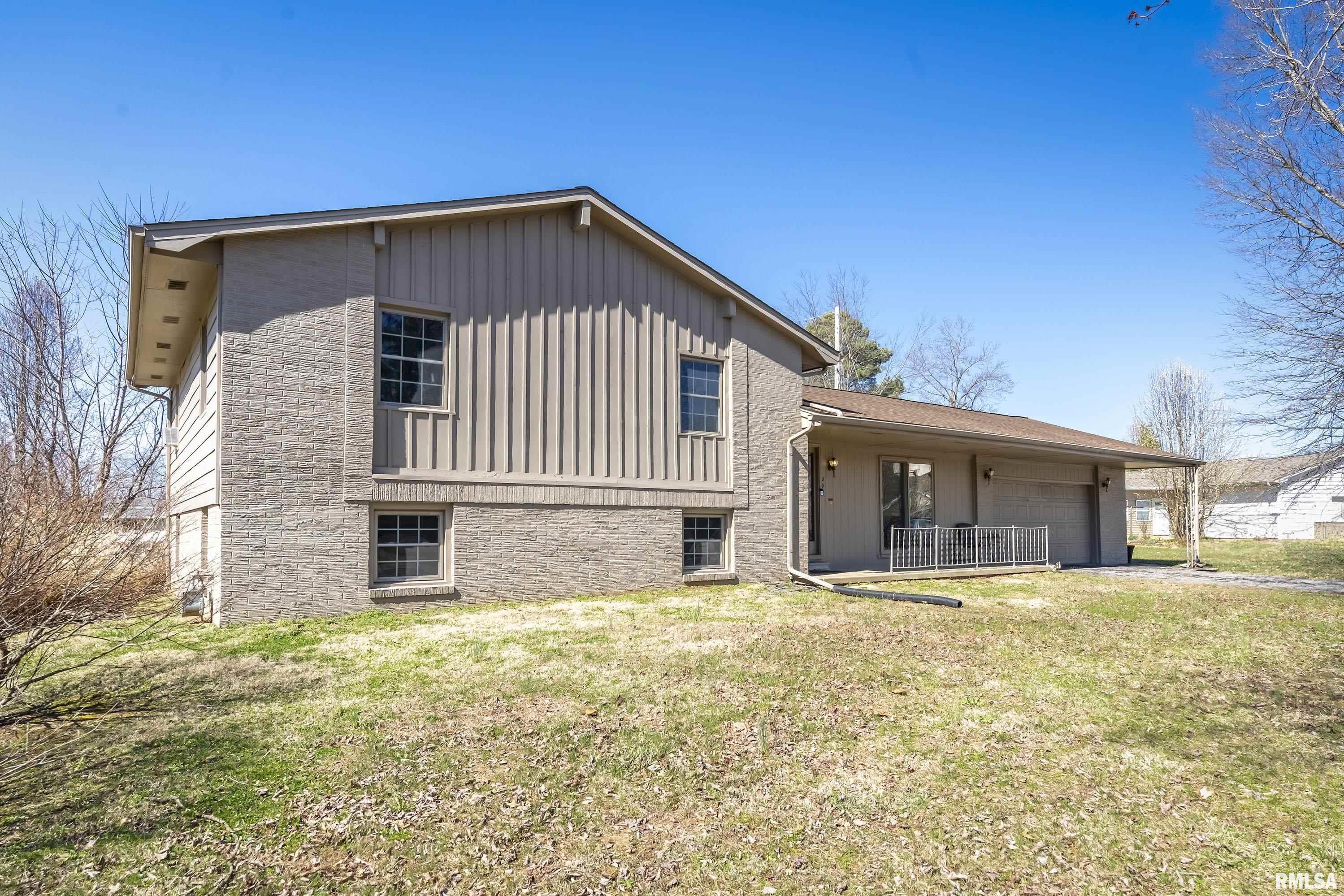 204 Lingale Avenue, Marion, Illinois image 2