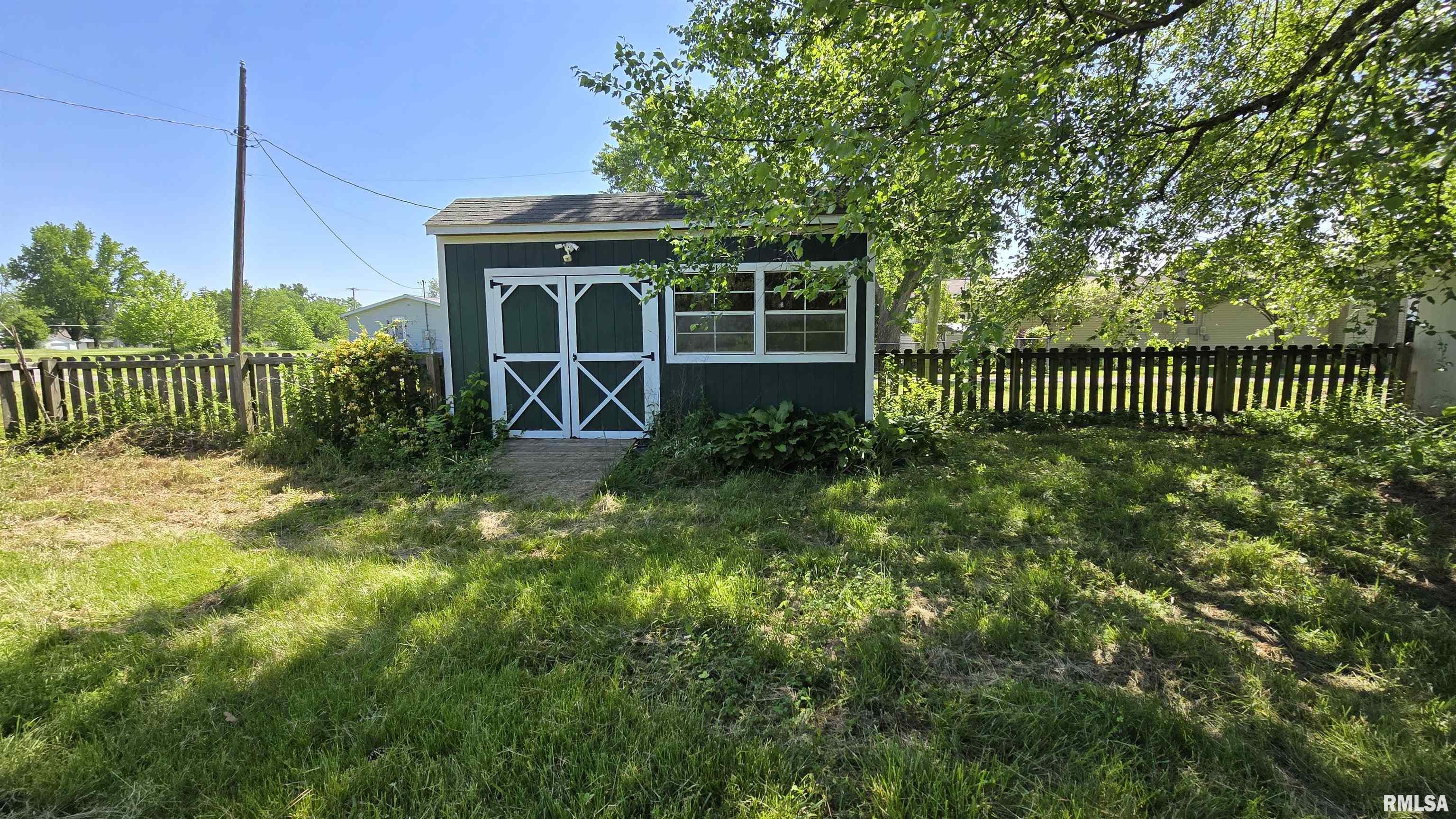 1405 W Harrison Street, Herrin, Illinois image 40