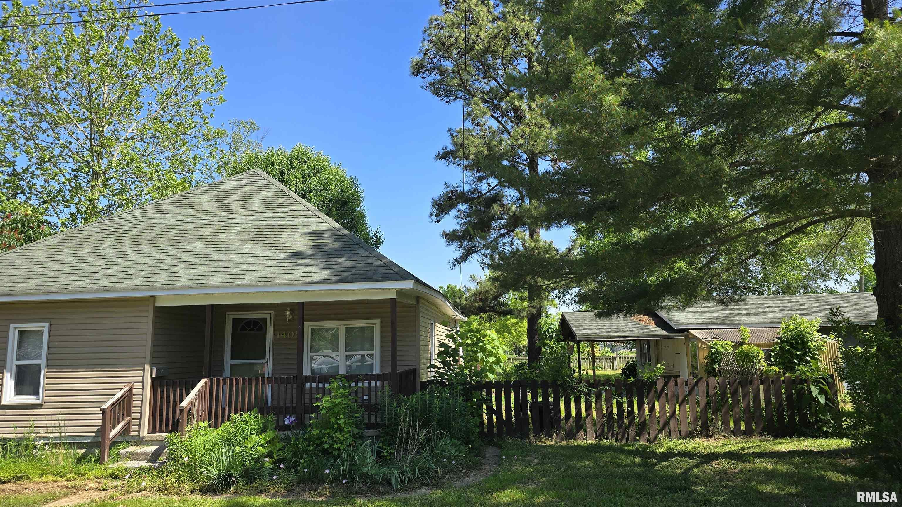 1405 W Harrison Street, Herrin, Illinois image 2