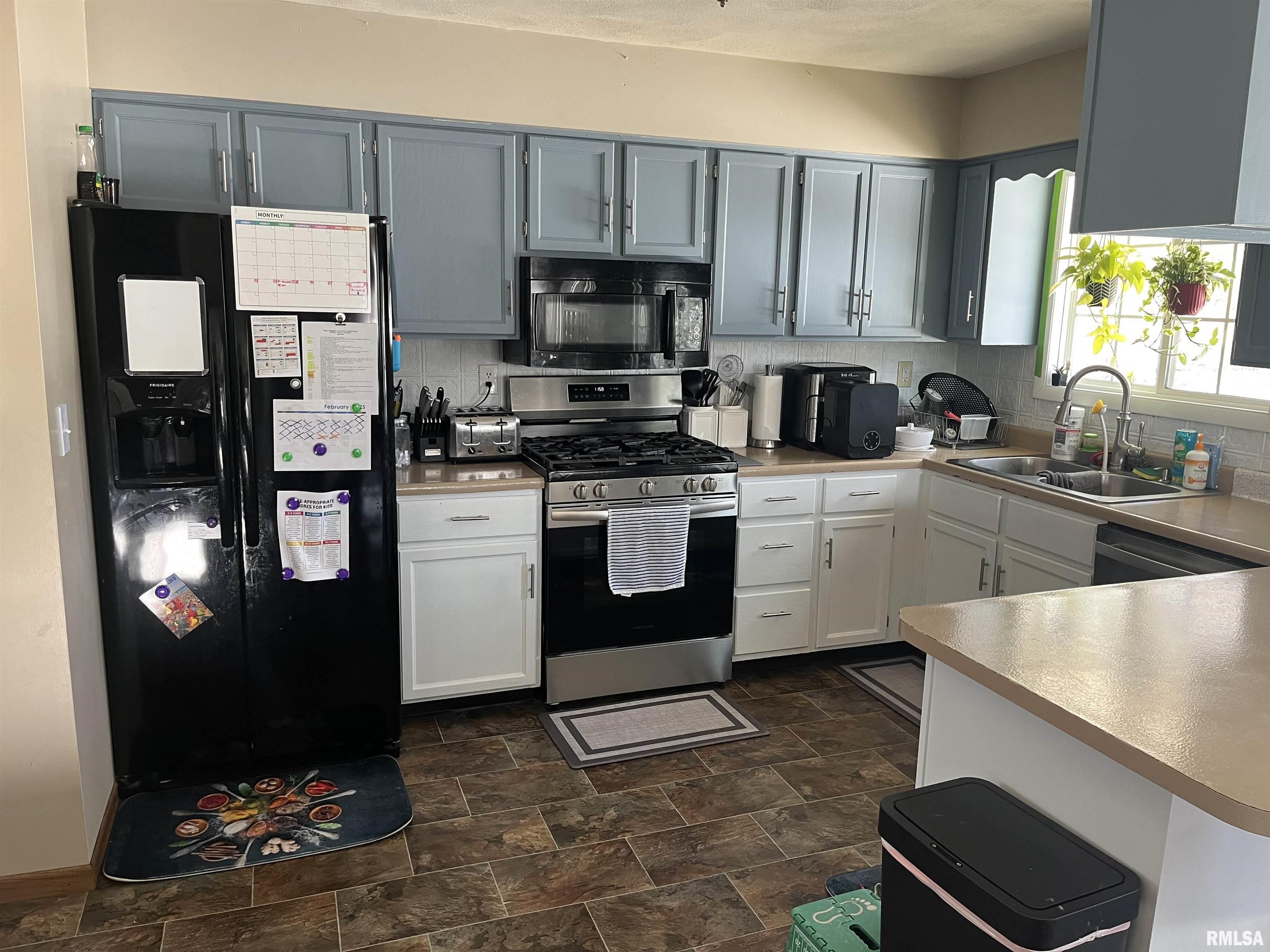 725 Oak Street, Andover, Illinois image 11