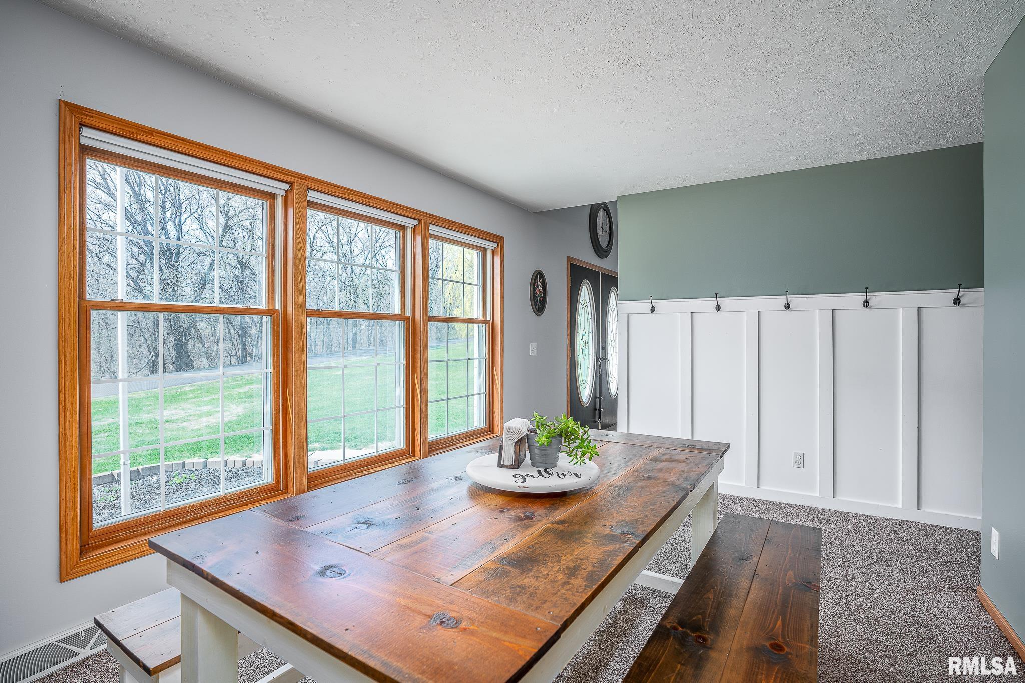 2820 Oak Ridge Road, Camanche, Iowa image 25