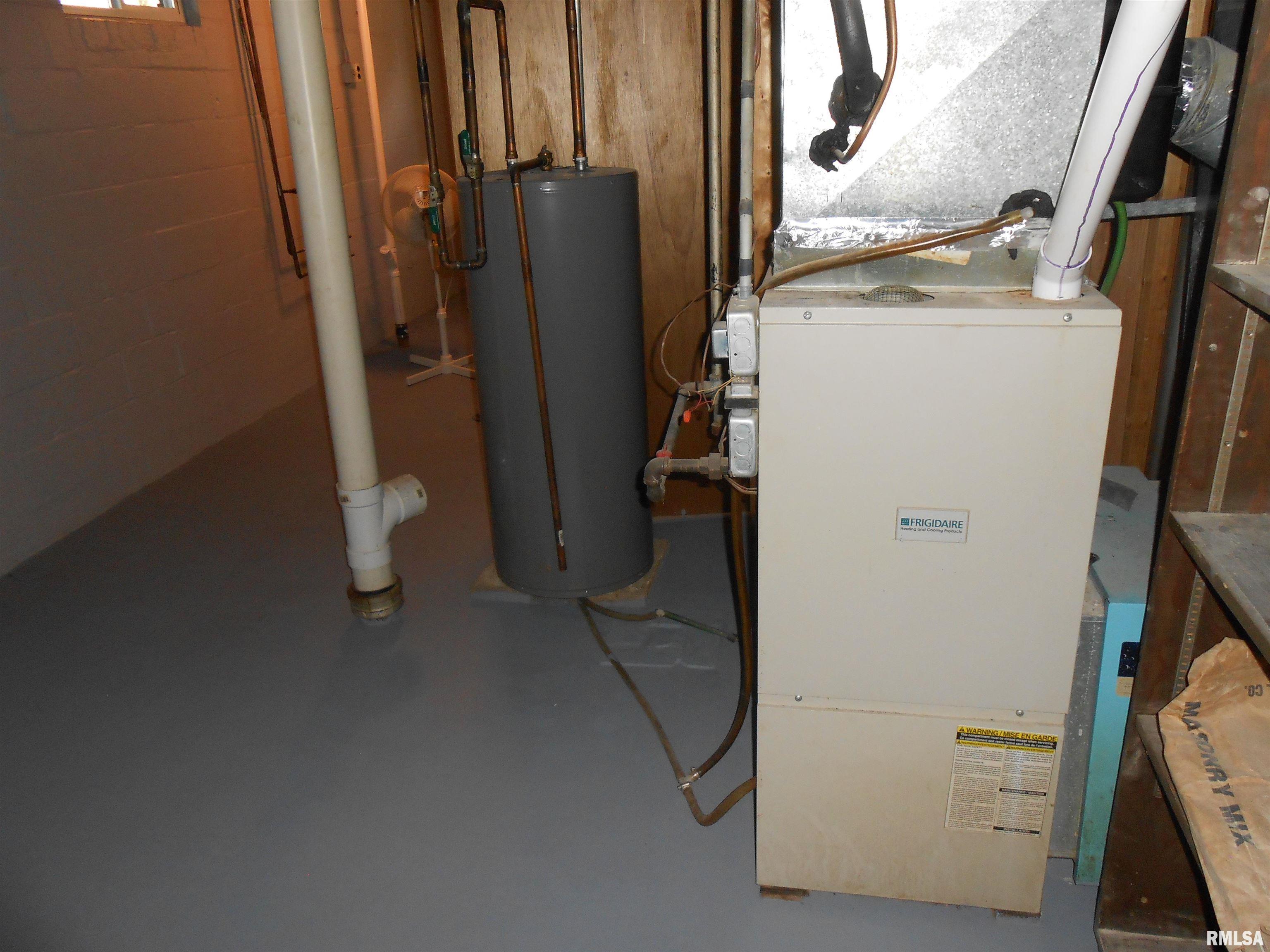 808 S Dittmer Street, Davenport, Iowa image 30