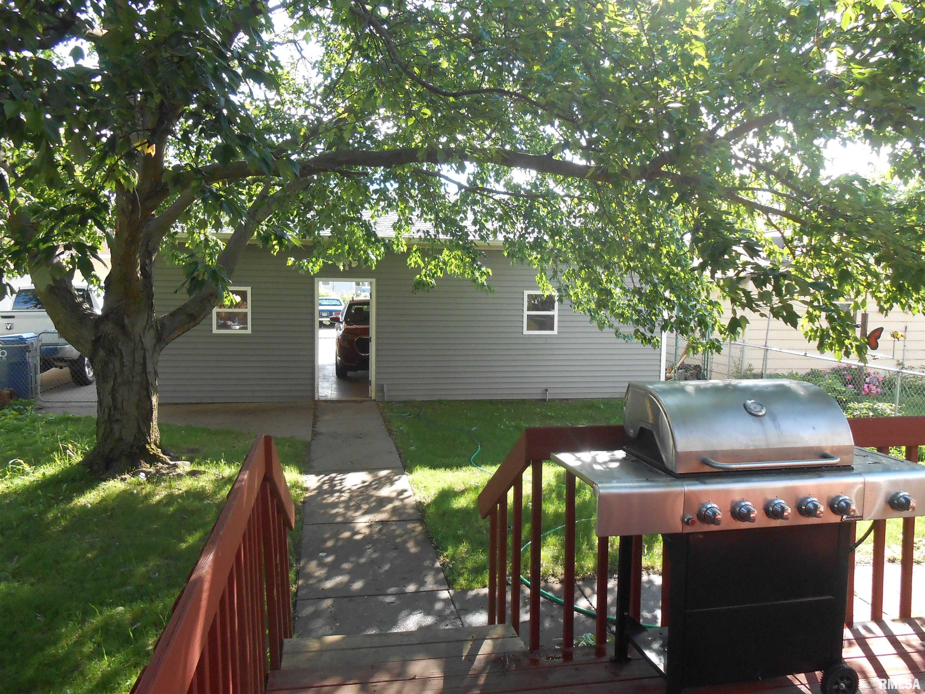 808 S Dittmer Street, Davenport, Iowa image 10
