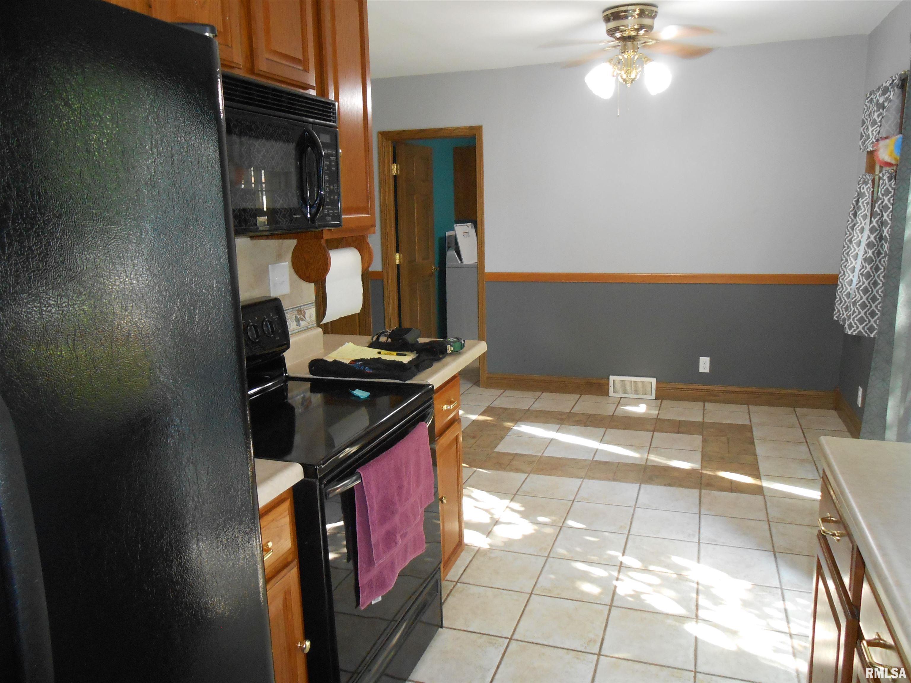 808 S Dittmer Street, Davenport, Iowa image 9