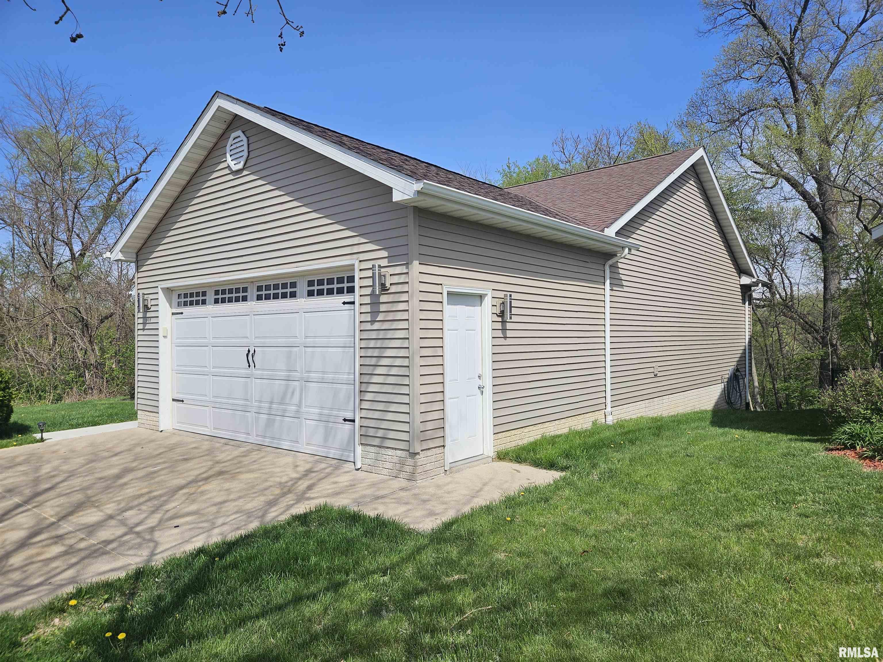 608 Cherry Court, Colona, Illinois image 3