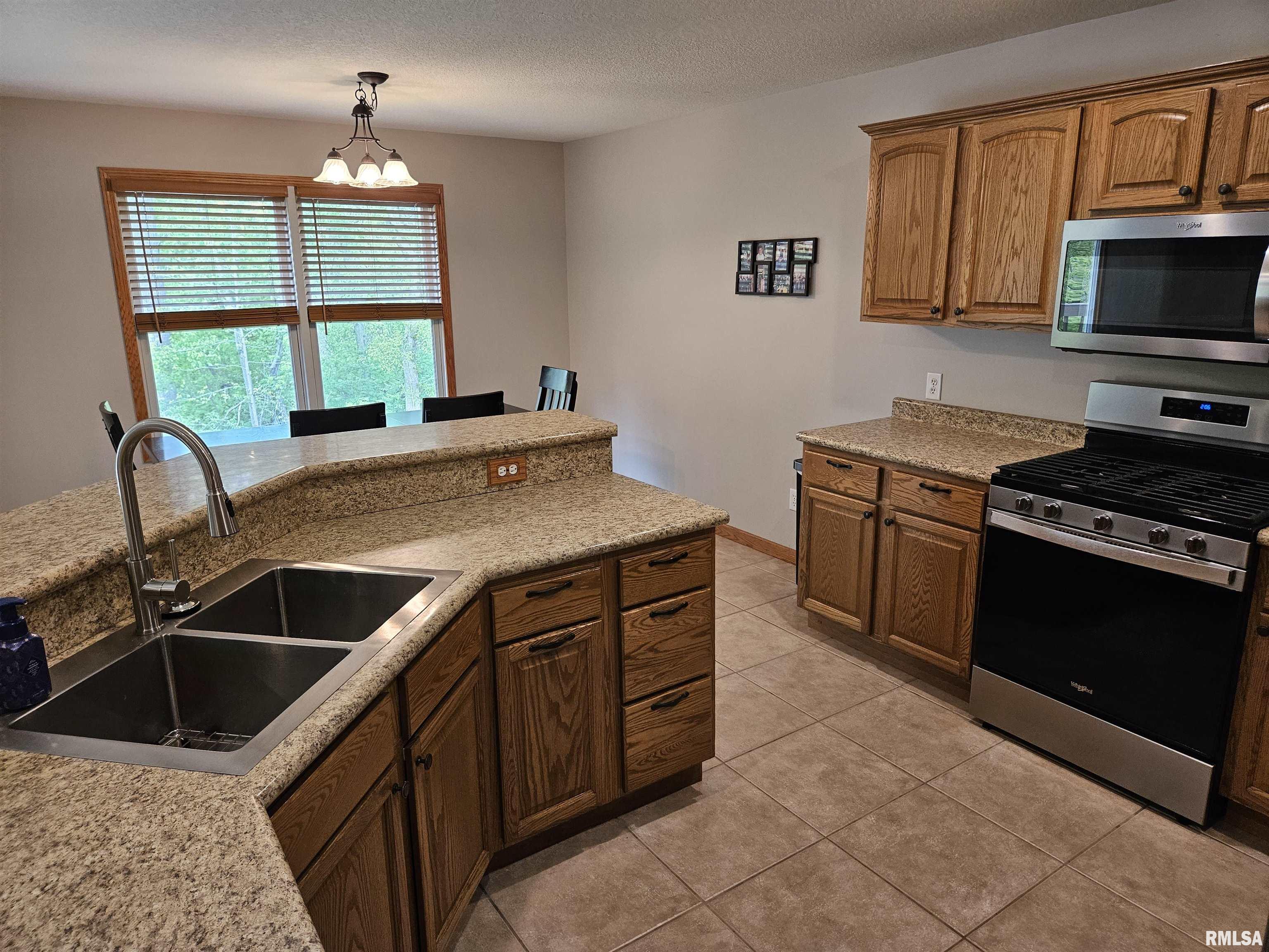 608 Cherry Court, Colona, Illinois image 14