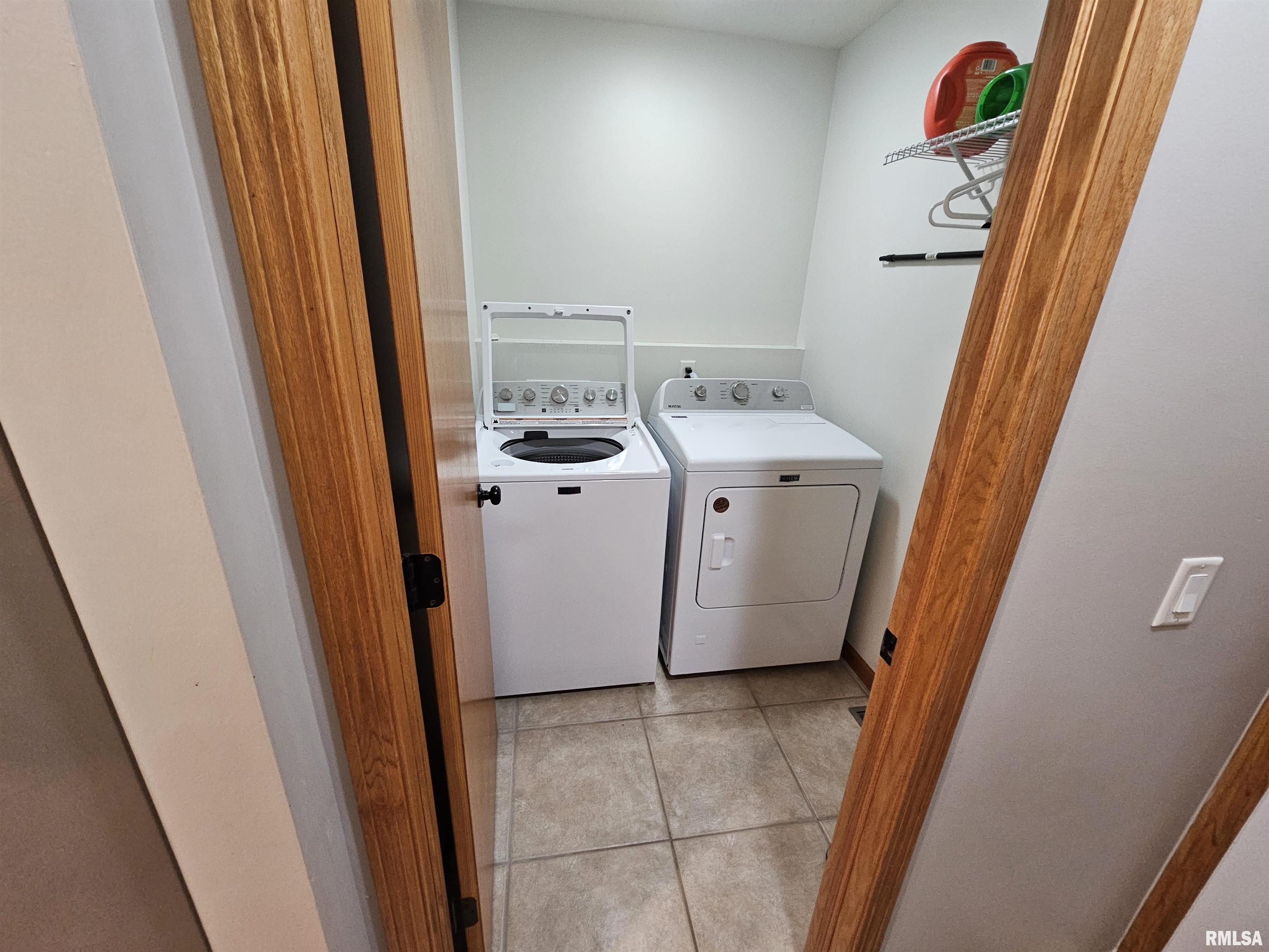 608 Cherry Court, Colona, Illinois image 15