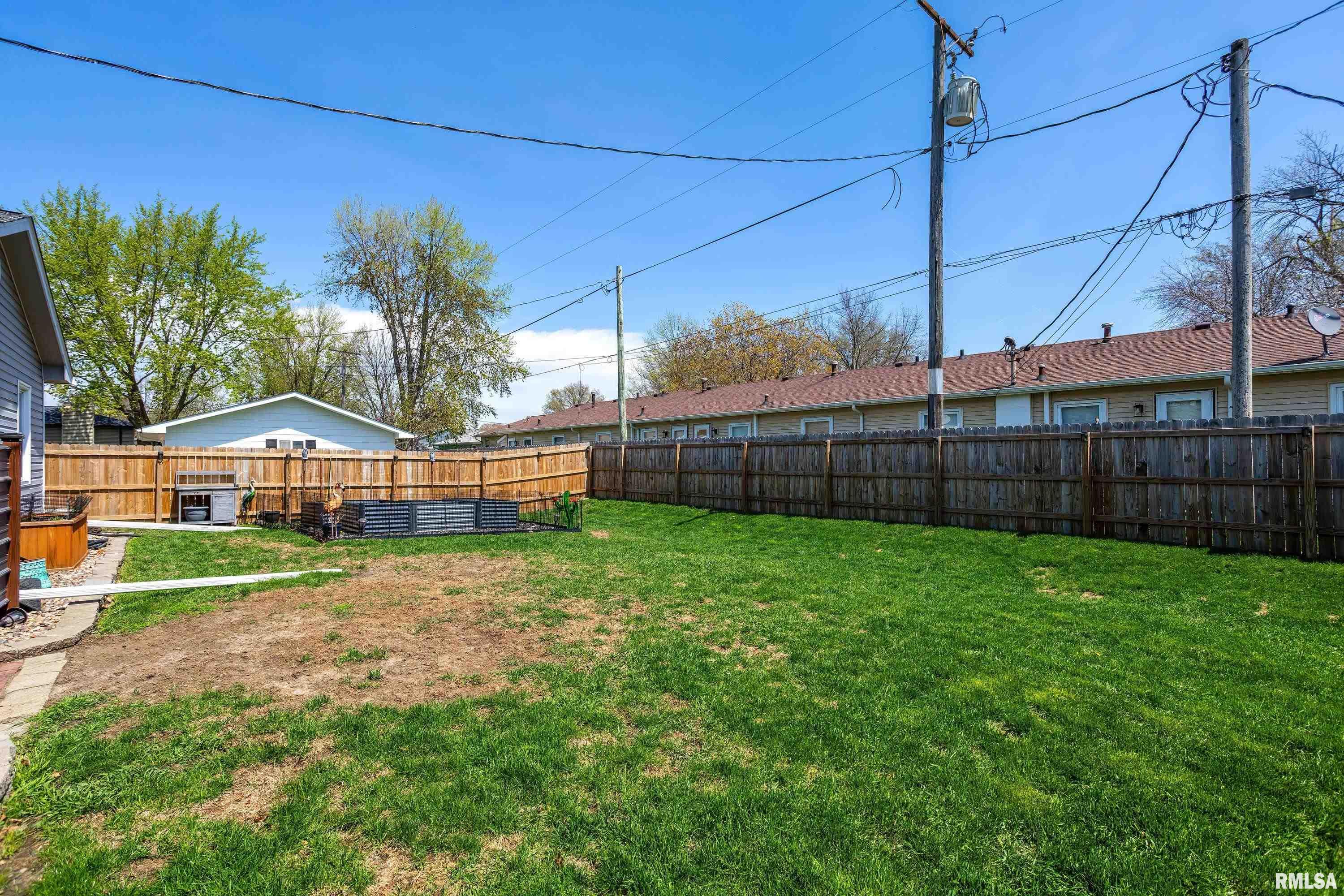 413 N 6th Street, Eldridge, Iowa image 18