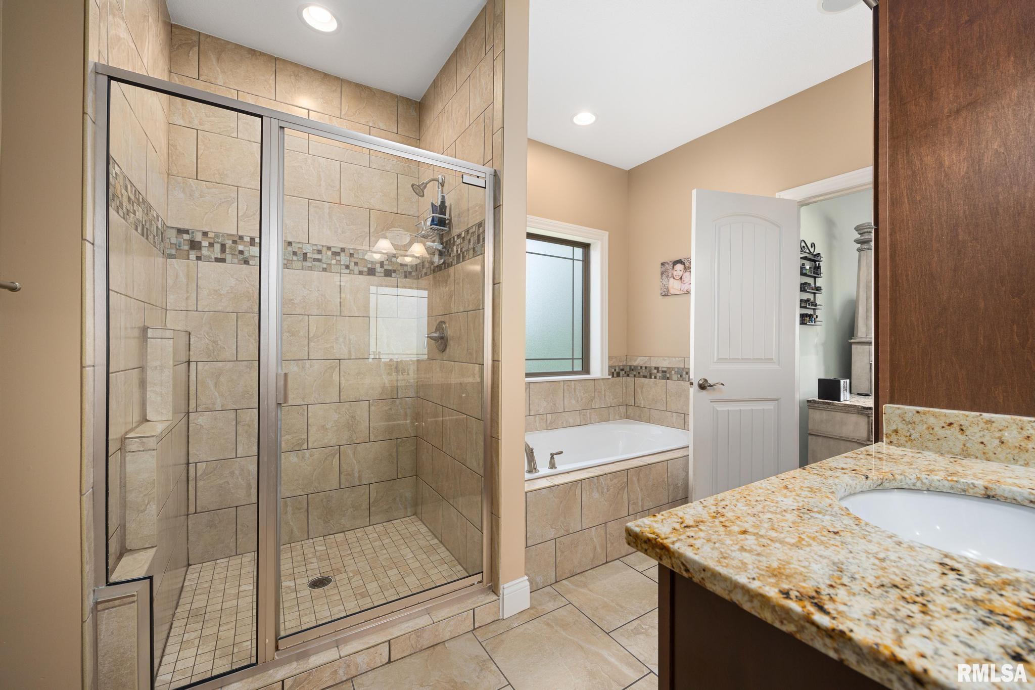 11202 Copper Creek Point, Dunlap, Illinois image 25