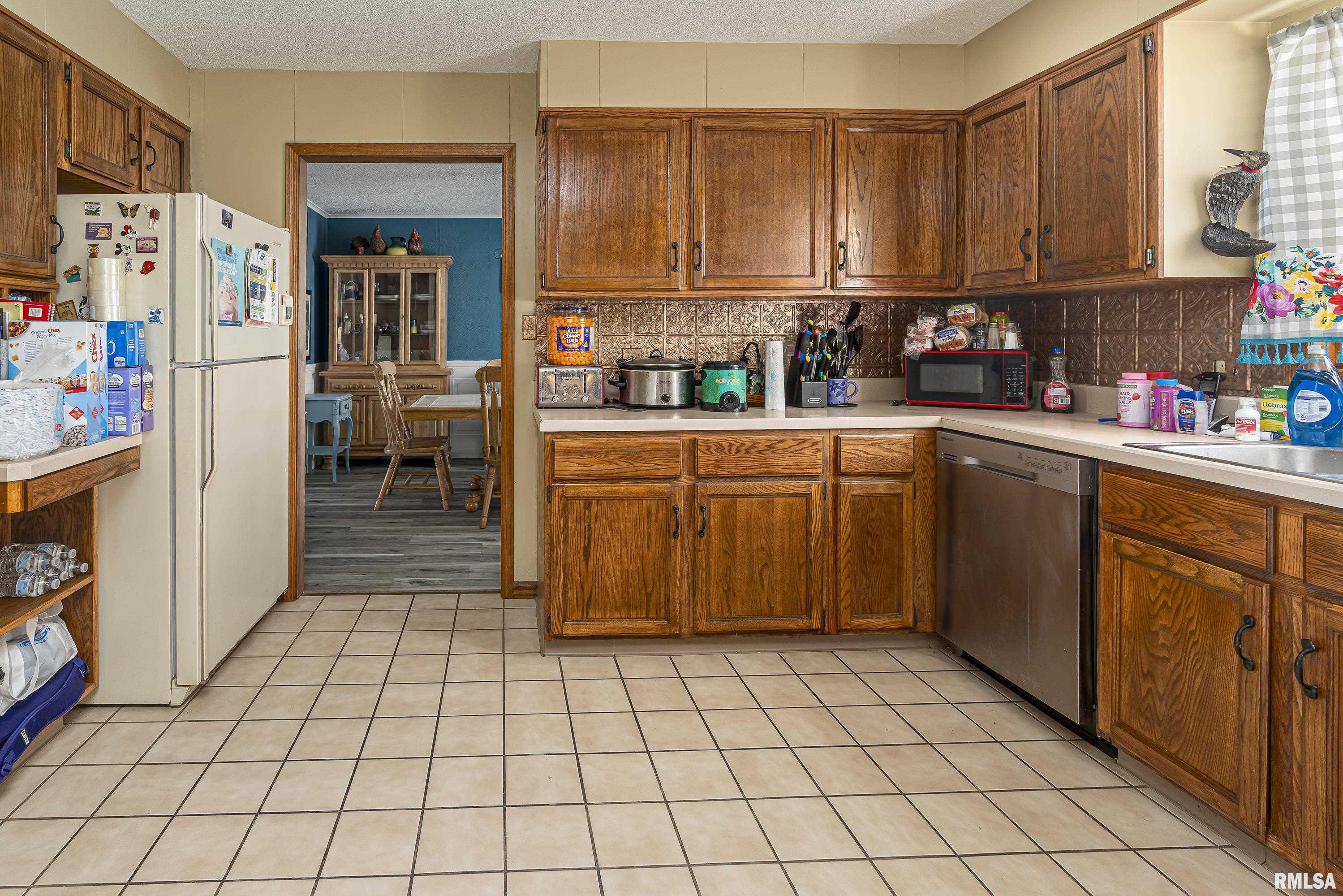 17 Blackberry Lane, Herrin, Illinois image 8