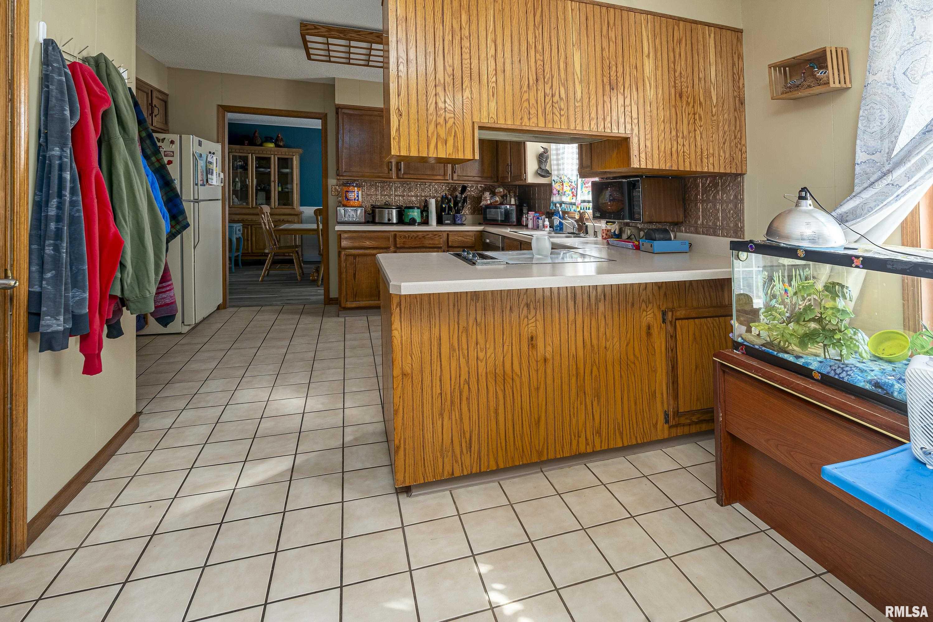 17 Blackberry Lane, Herrin, Illinois image 11