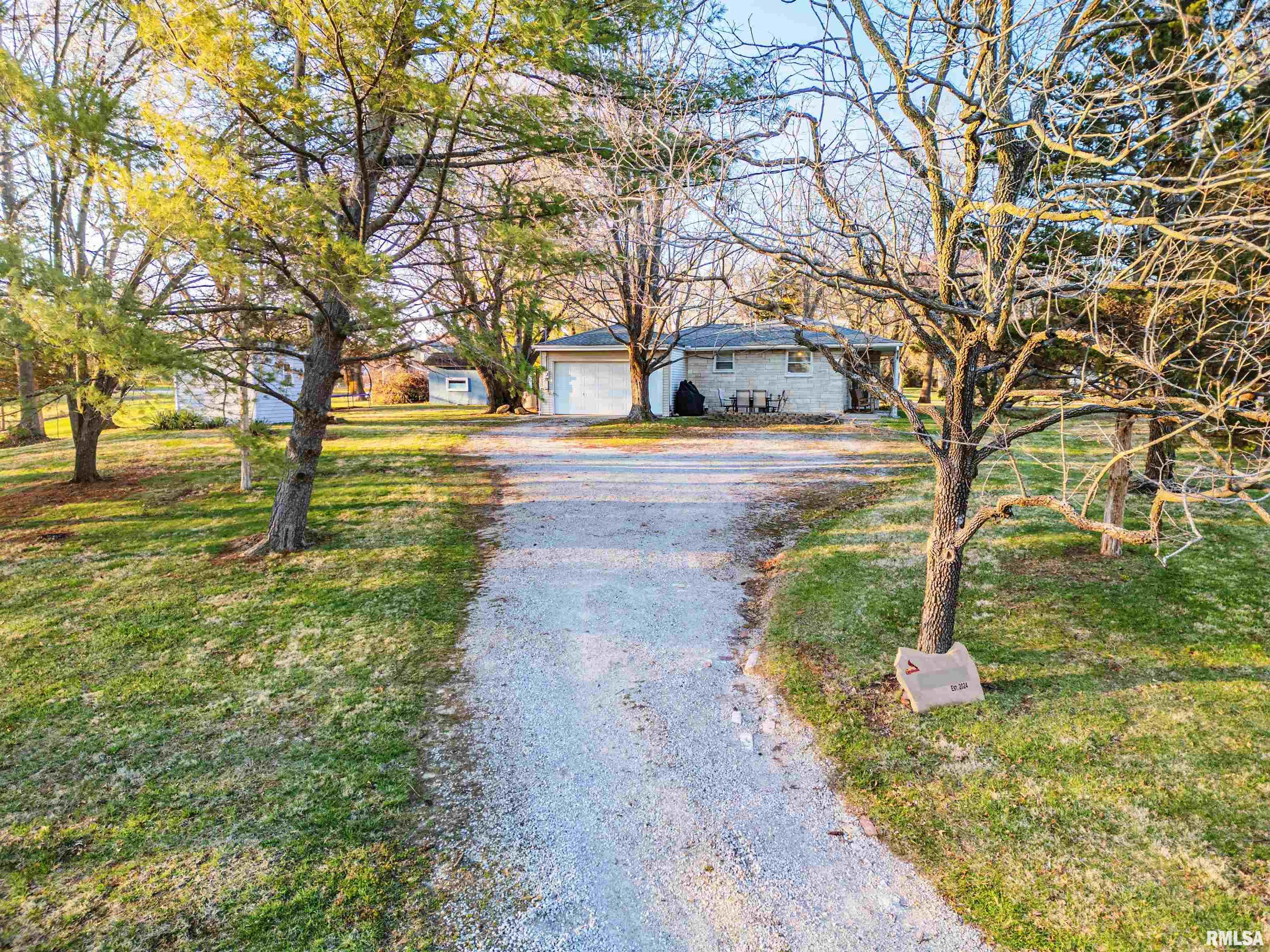 1579 Charleston Road, Salem, Illinois image 39