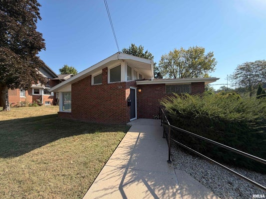 369 N KELLOGG ST, GALESBURG, IL 61401 - Image 4b882e2f70d242fee14fb30b0b36bf4d/1278517937