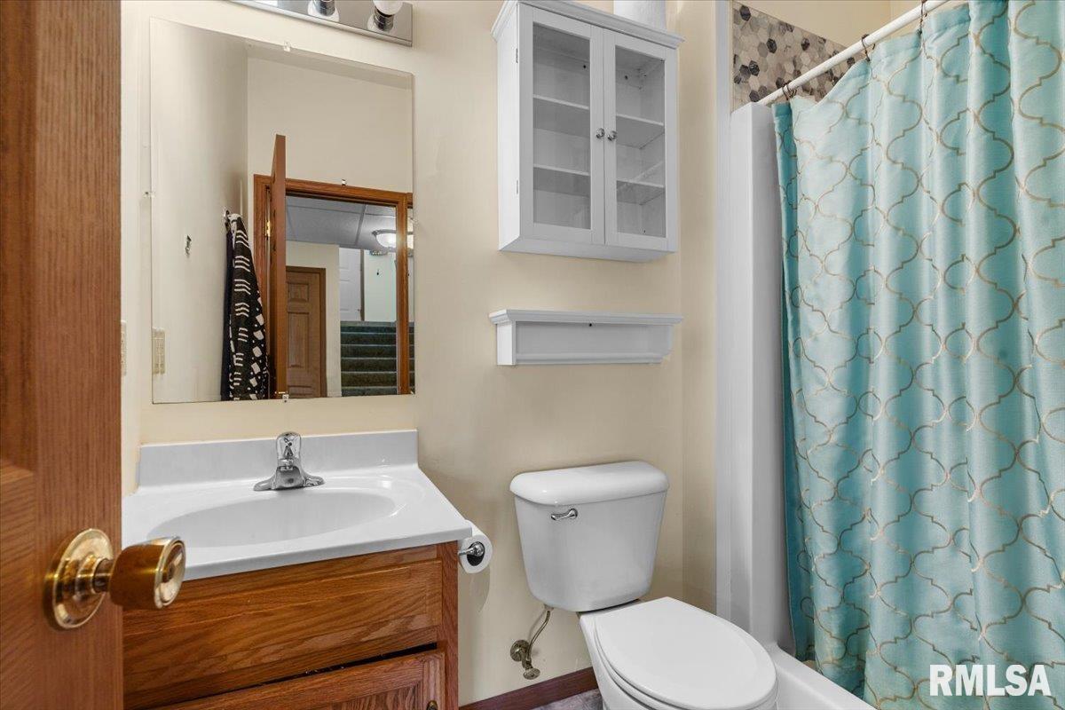 3058 Twin Lakes Drive, Springfield, Illinois image 21