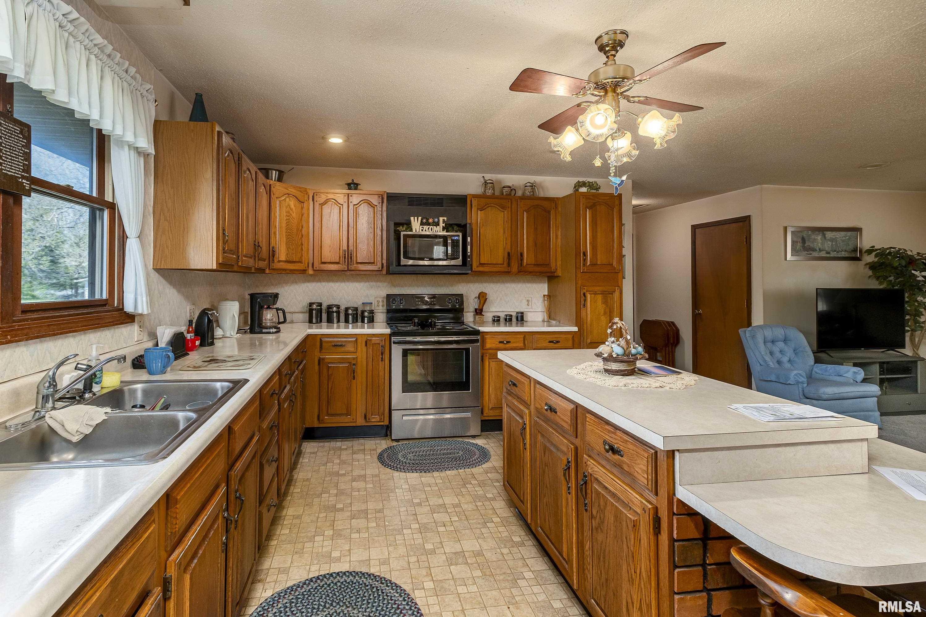 707 Illinois Avenue, Murphysboro, Illinois image 8