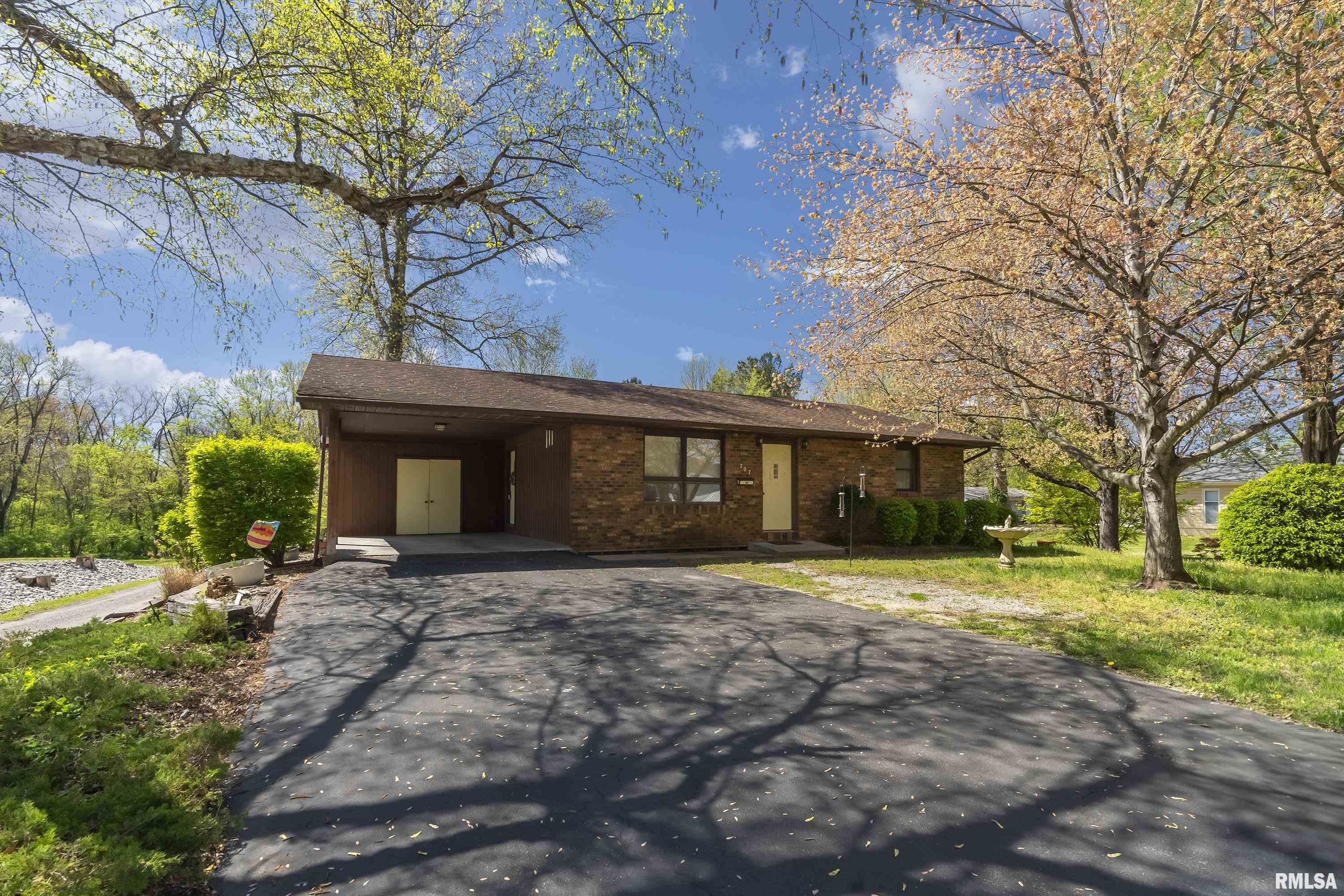 707 Illinois Avenue, Murphysboro, Illinois image 33