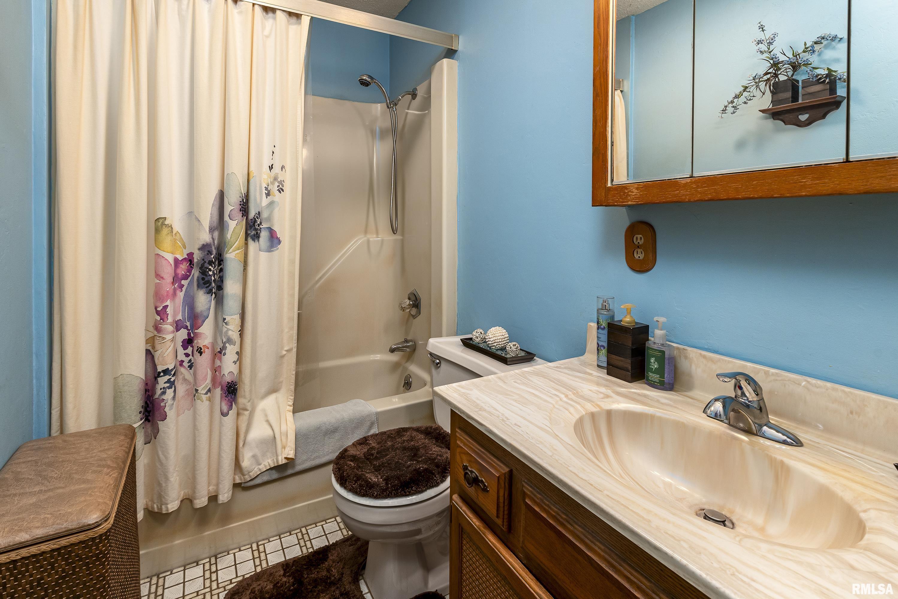 707 Illinois Avenue, Murphysboro, Illinois image 13